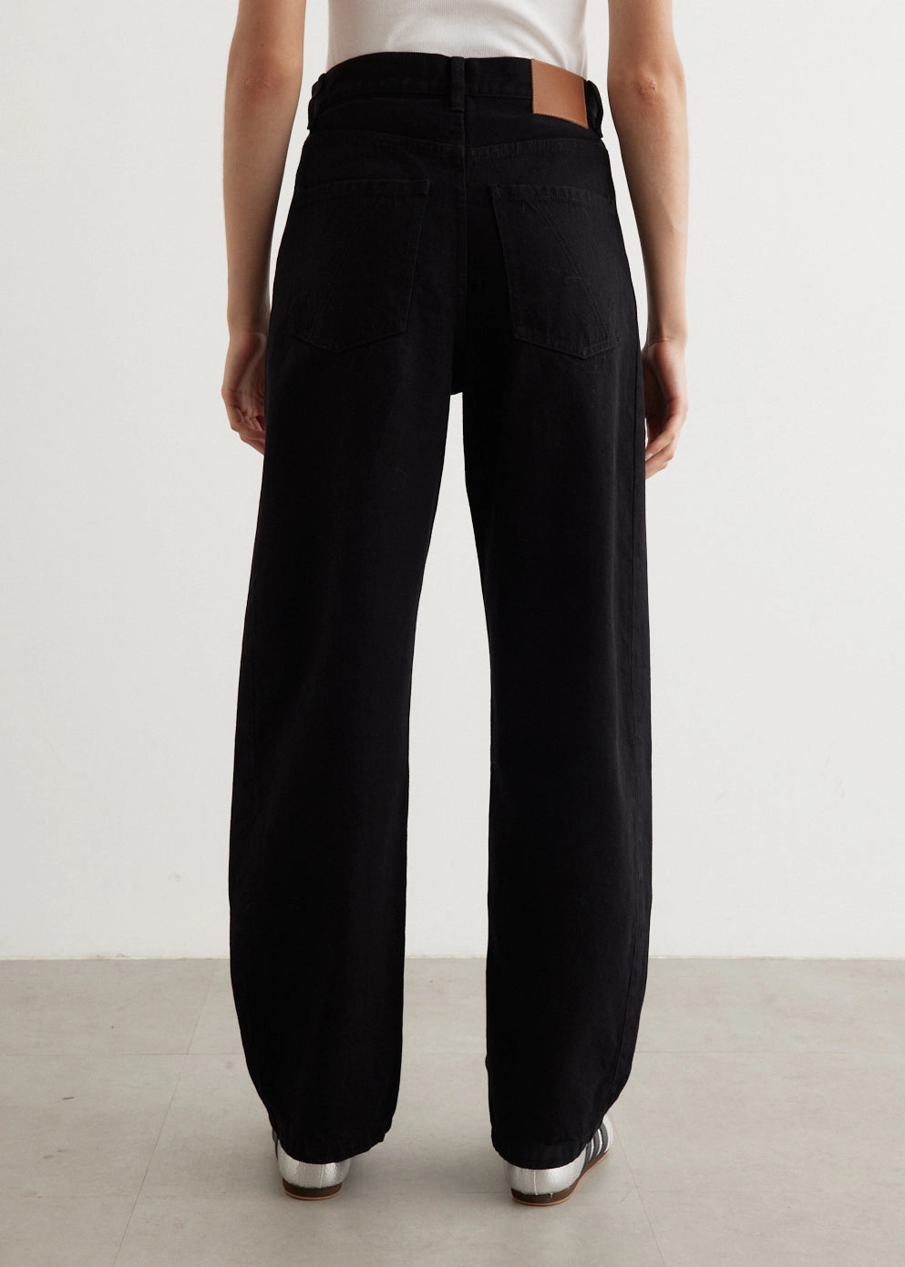 Casual Spring Mood Classic Wear Minimalist Aesthetic Kite Barrel Leg Jeans