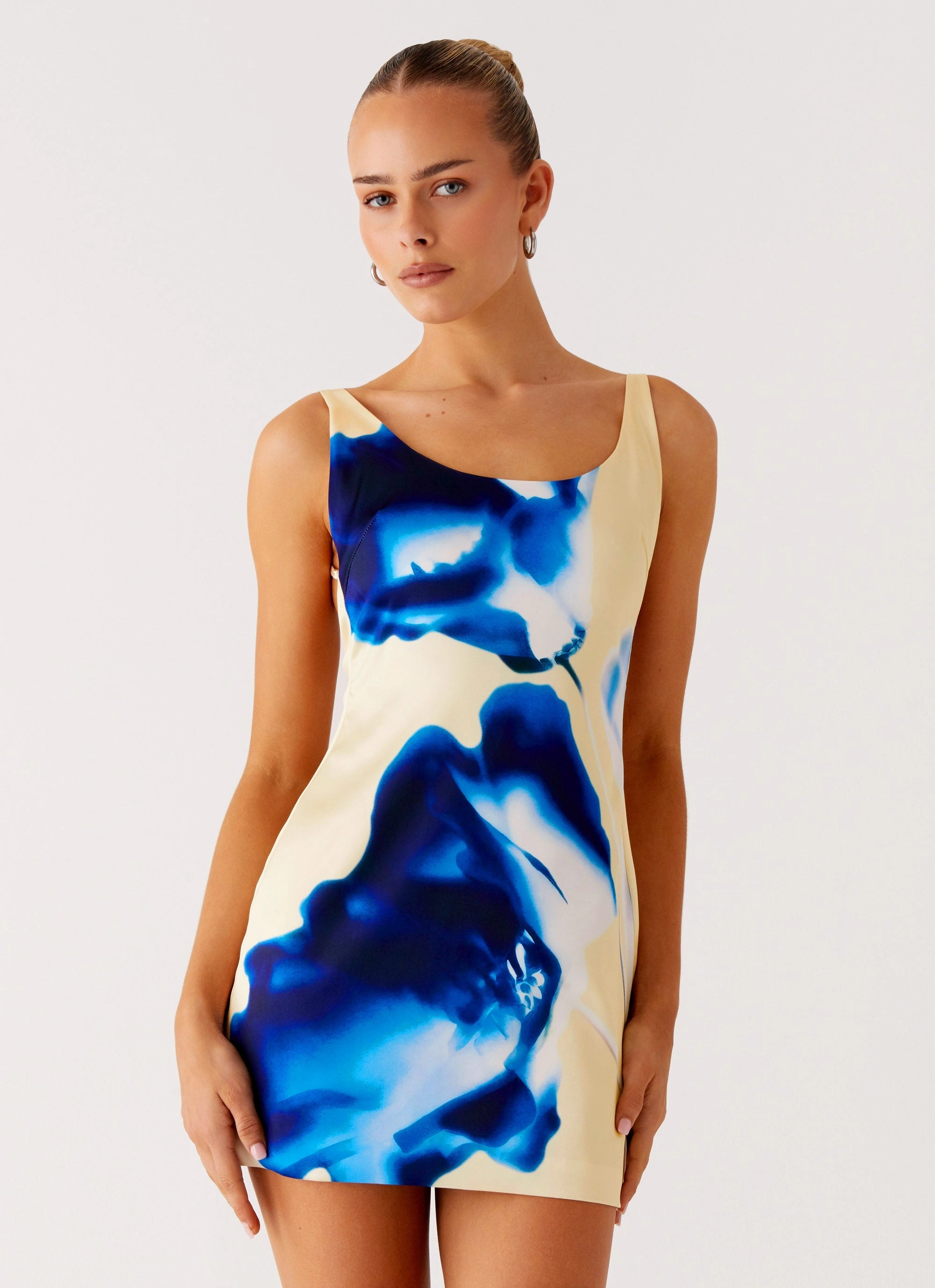 You Know Me Mini Dress - Heirloom Floral ReversibleStyle Smooth Shape