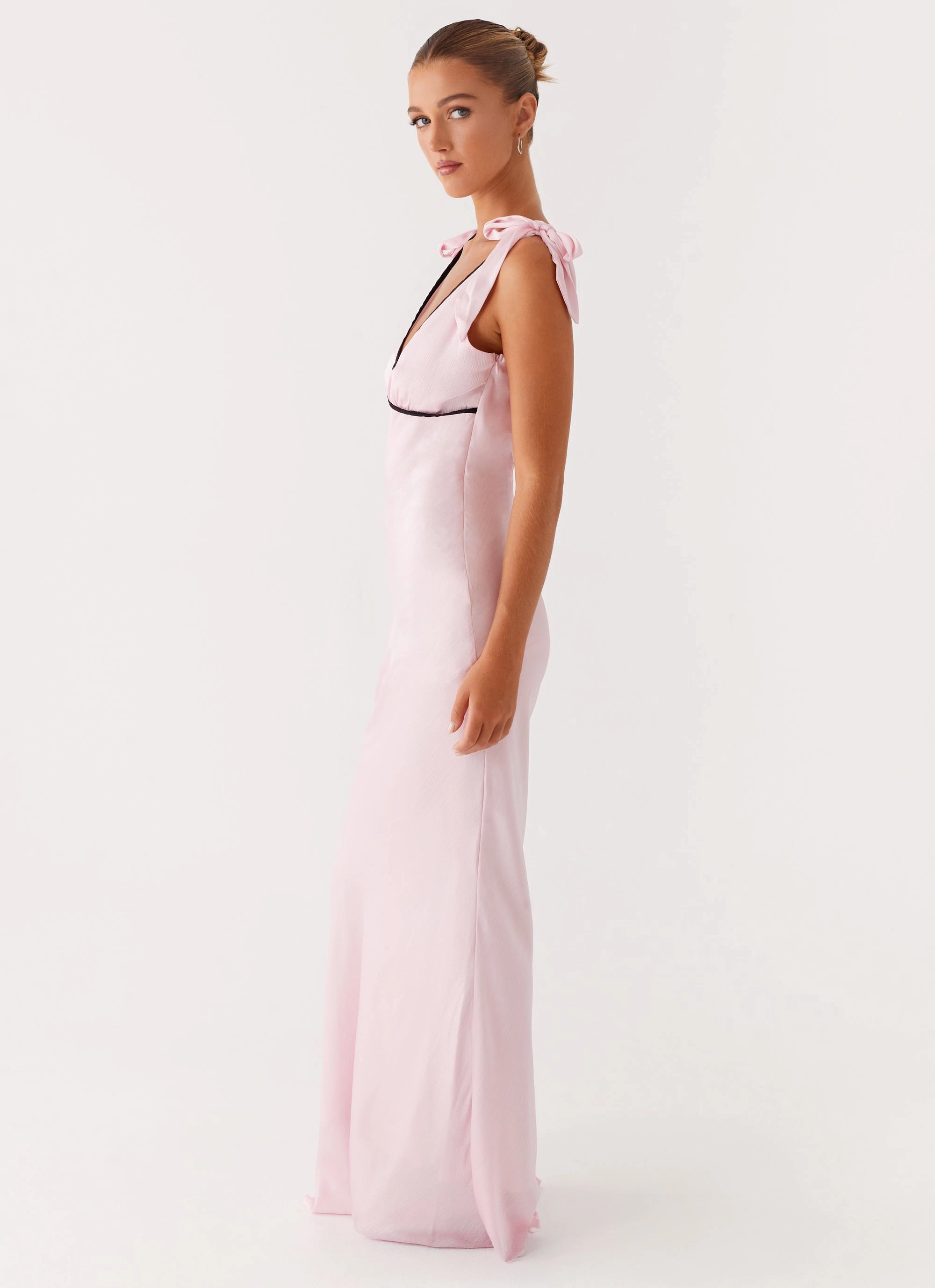 Romeo Maxi Dress - Pink Elegant Flow