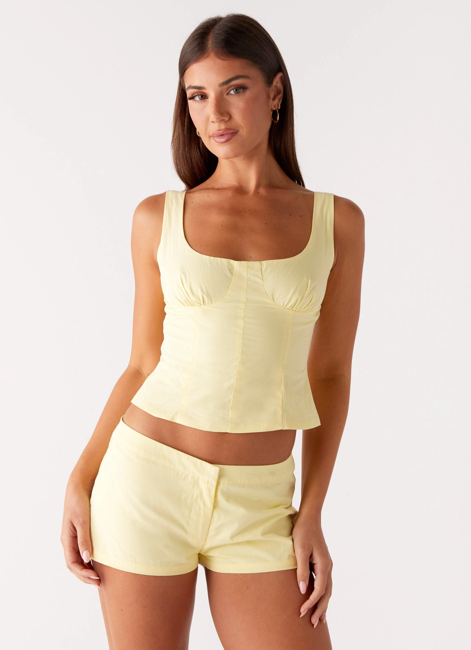 MoistureManagement System Coastline Mini Shorts - Yellow LightweightInsulation