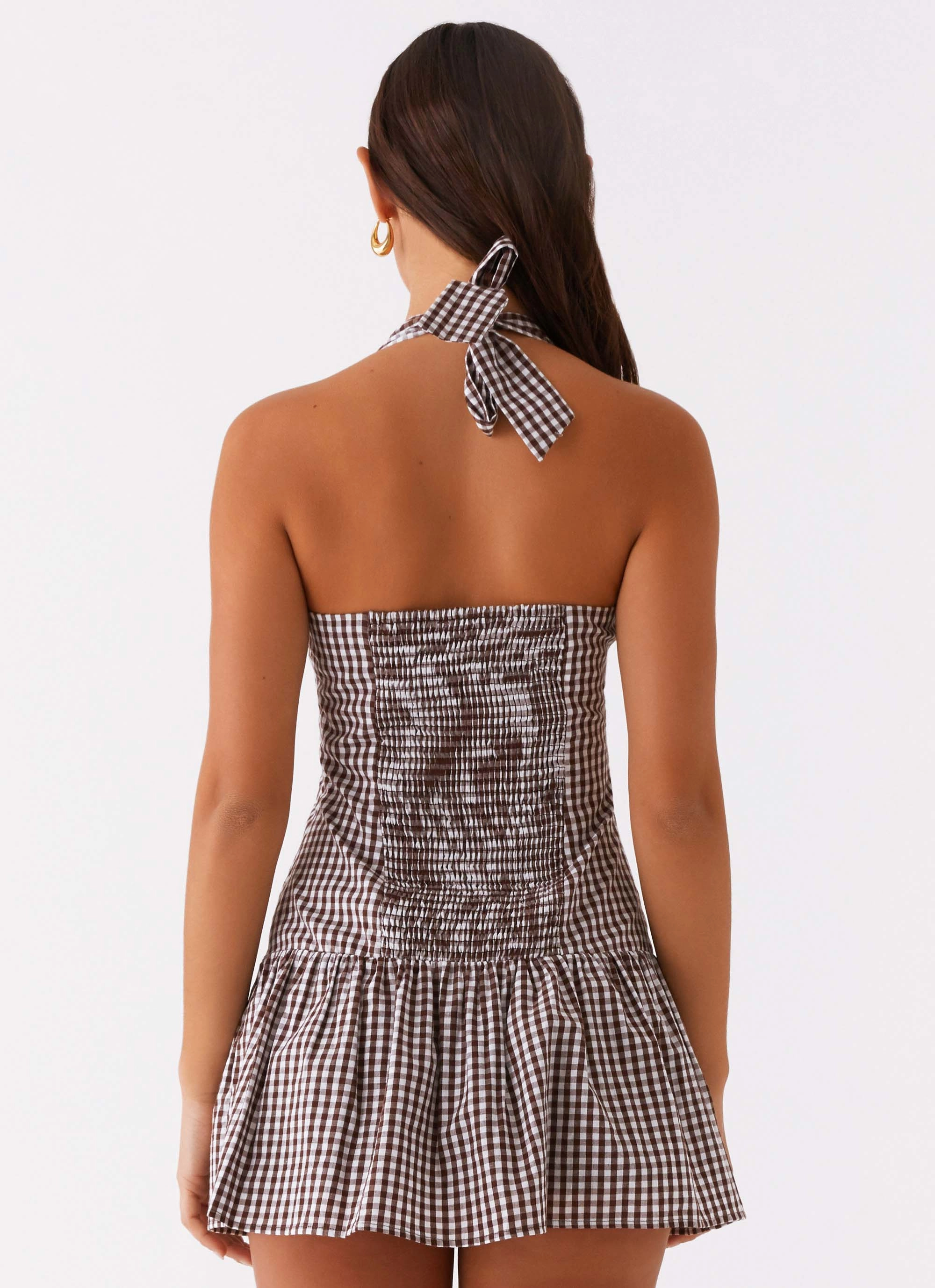 New Look Shirred Halter Mini Dress - Chocolate Gingham Minimalist Look