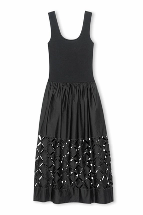 Relaxed outdoor dress Shape Retention Nadya Dress in Black