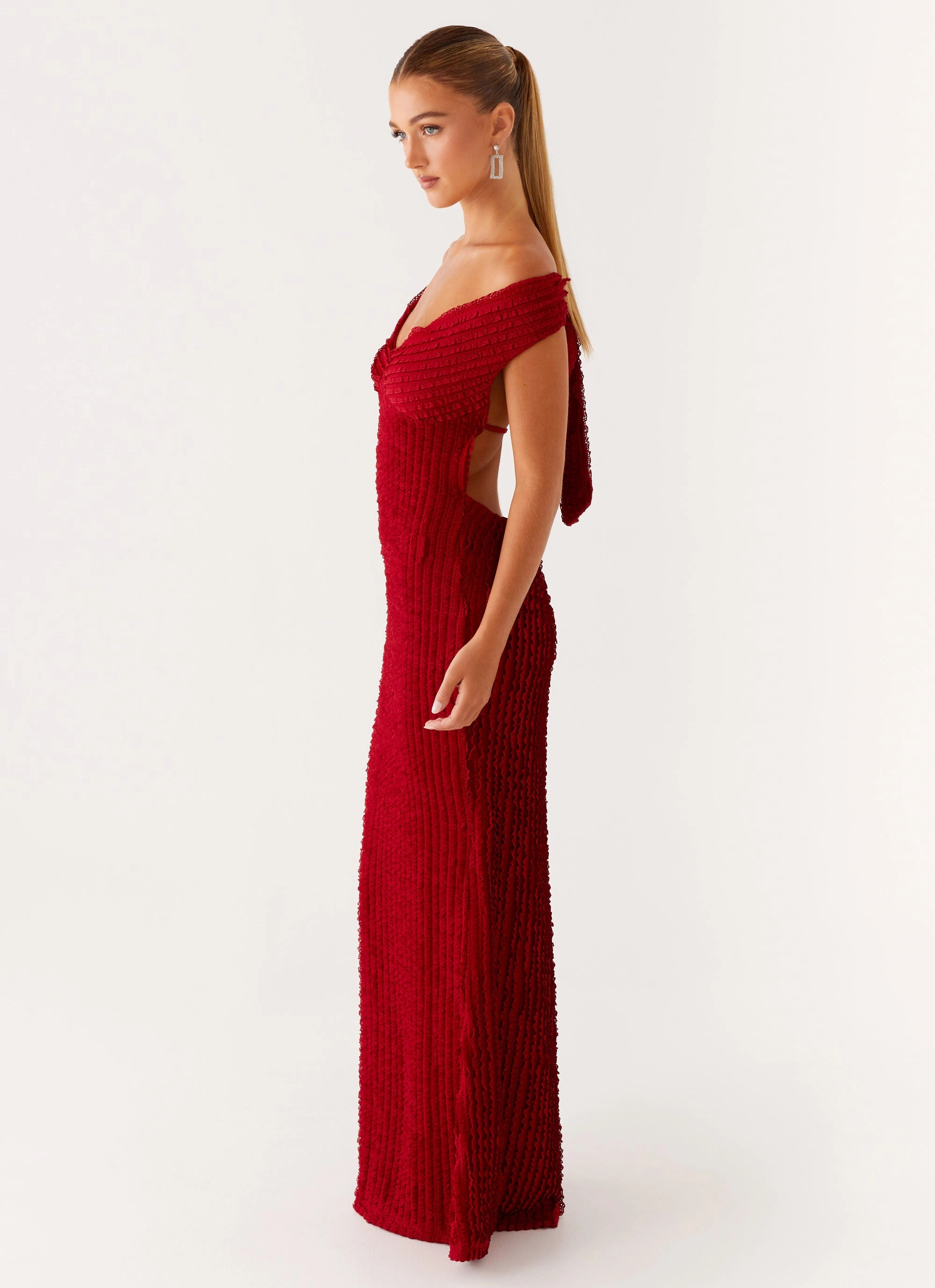 Clasp-Closure Chantelle Maxi Dress - Red