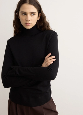 Ria Turtleneck Ethical Production Certified