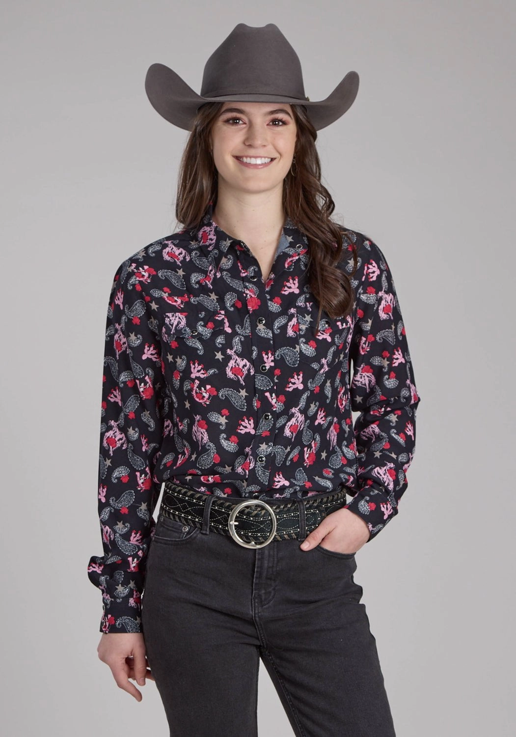 Roper Womens Bronc Rider Print Black 100% Rayon L/S Blouse Flatlock stitching
