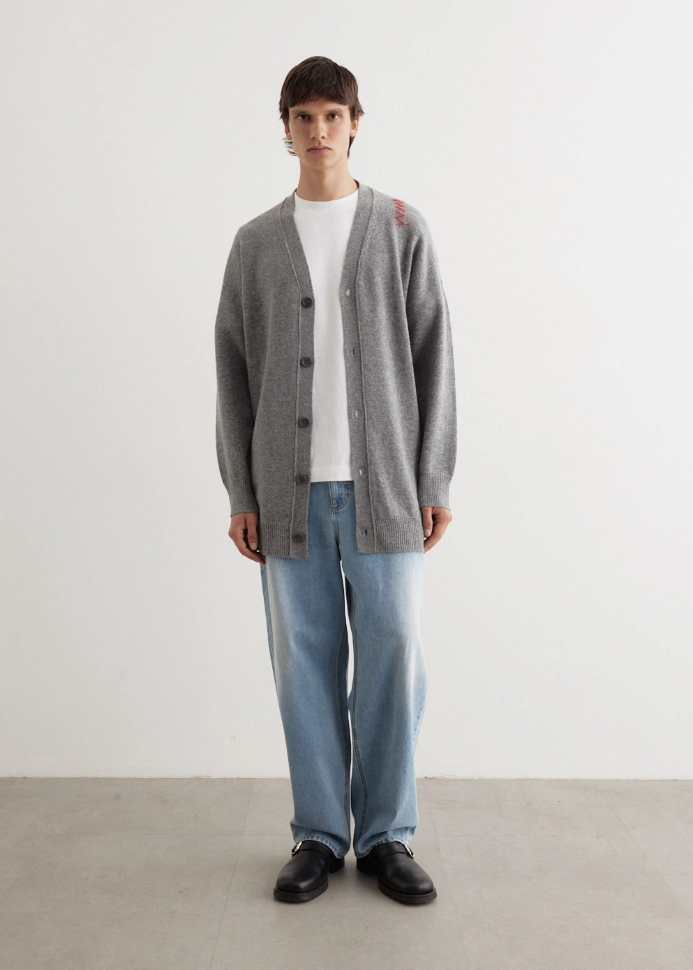 Oversized Embroidered Logo Cardigan Anti Pilling Surface Treatment Quilted Stitching