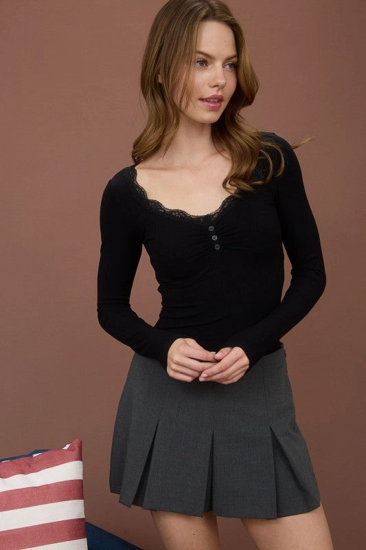 OWEN LACE TRIM BUTTON DETAIL LONG SLEEVE KNIT TOP Flexible Wear MoistureWicking