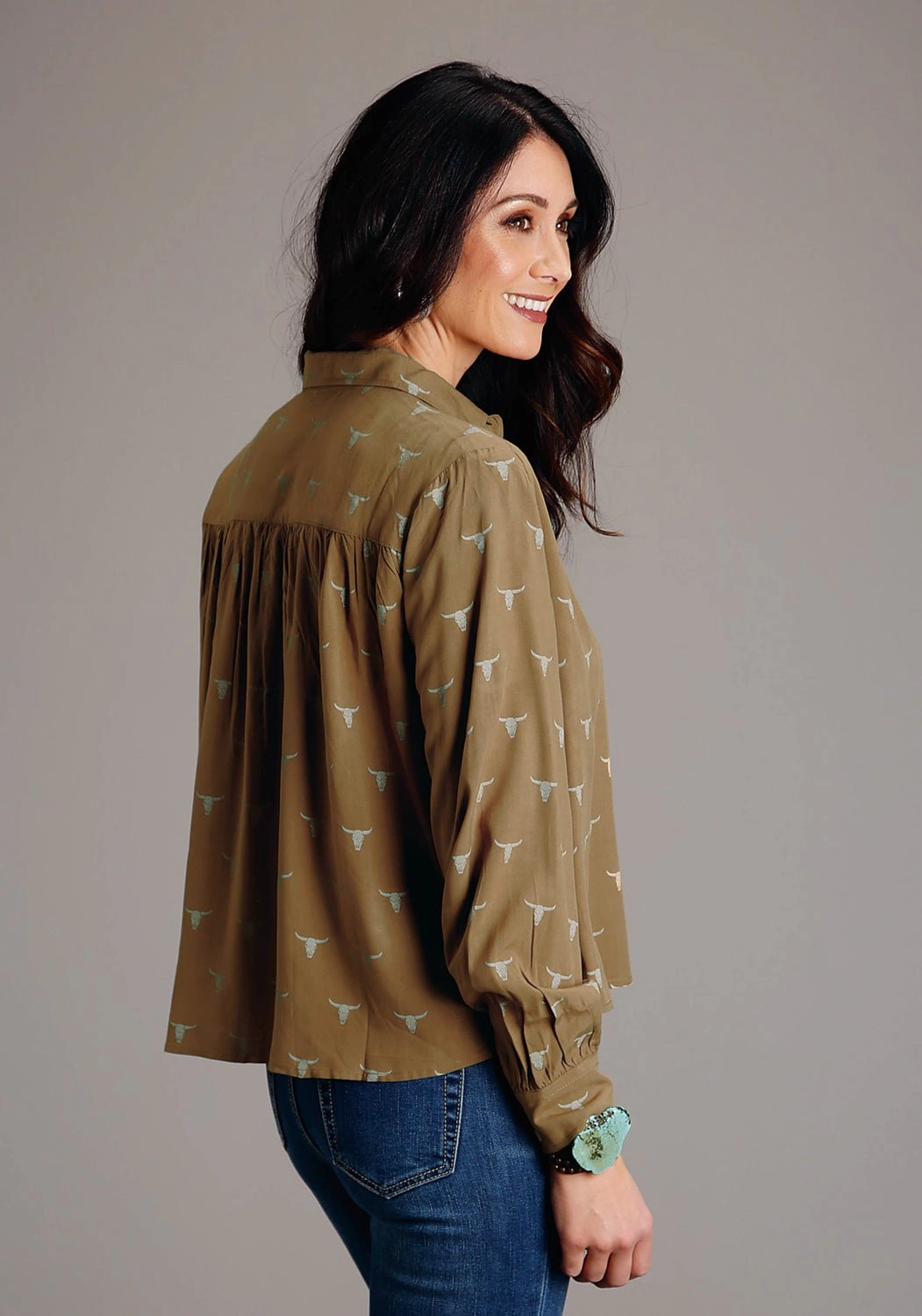 Metallic Finish Layered Hemline Stetson Womens Mojave Steer Head Brown 100% Rayon L/S Blouse