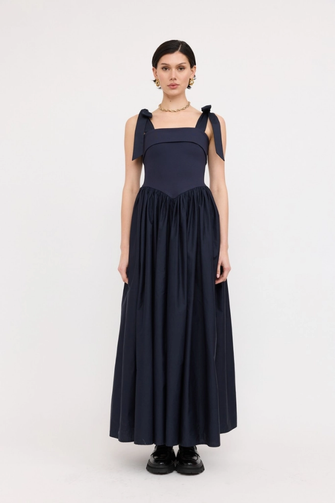 Soft Stretch Beach Walk Phoebe Upper Knit Maxi Dress in Navy