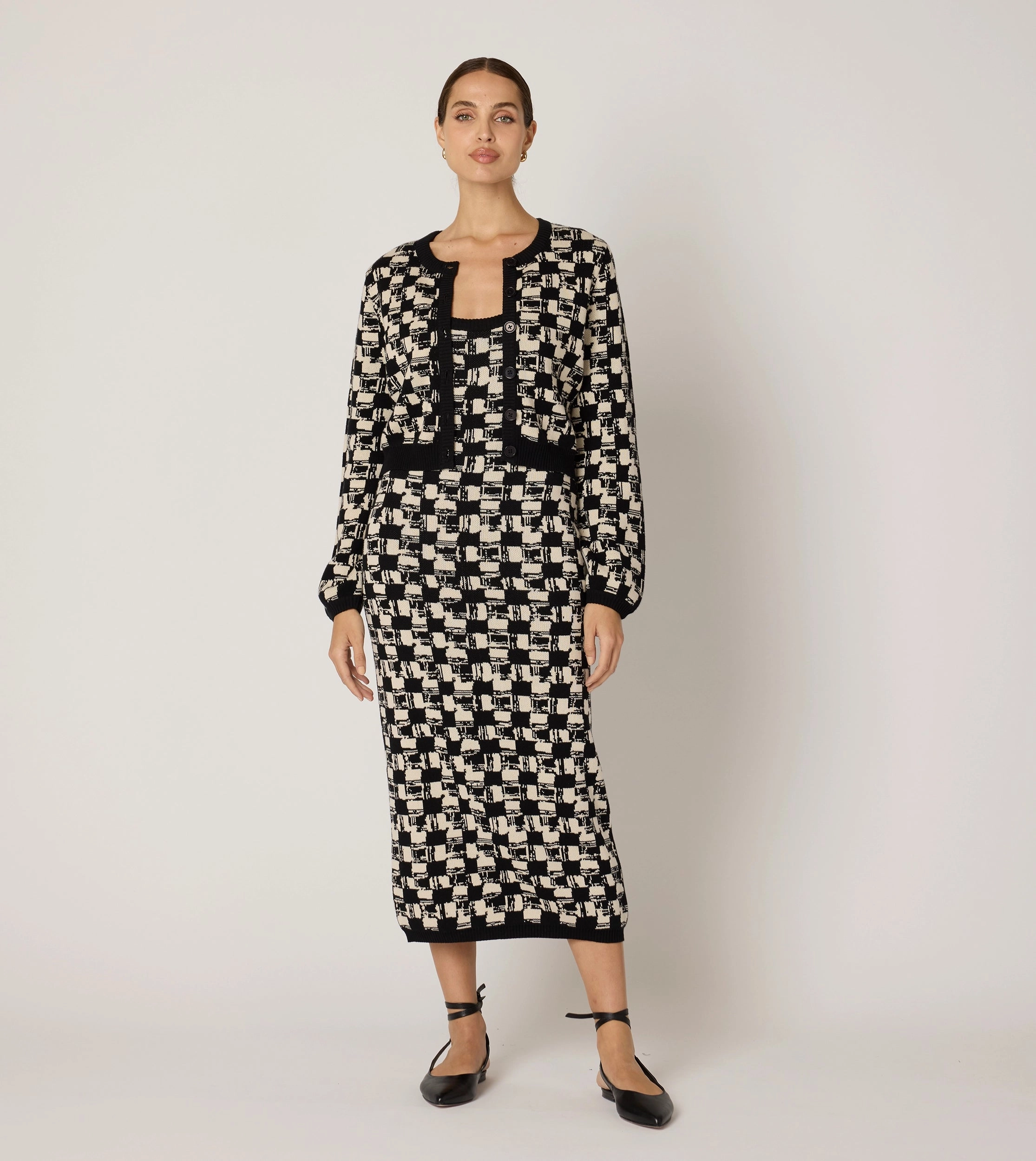 Smooth-Finish Cool Undertone Payton Midi Dress | Biarritz Black