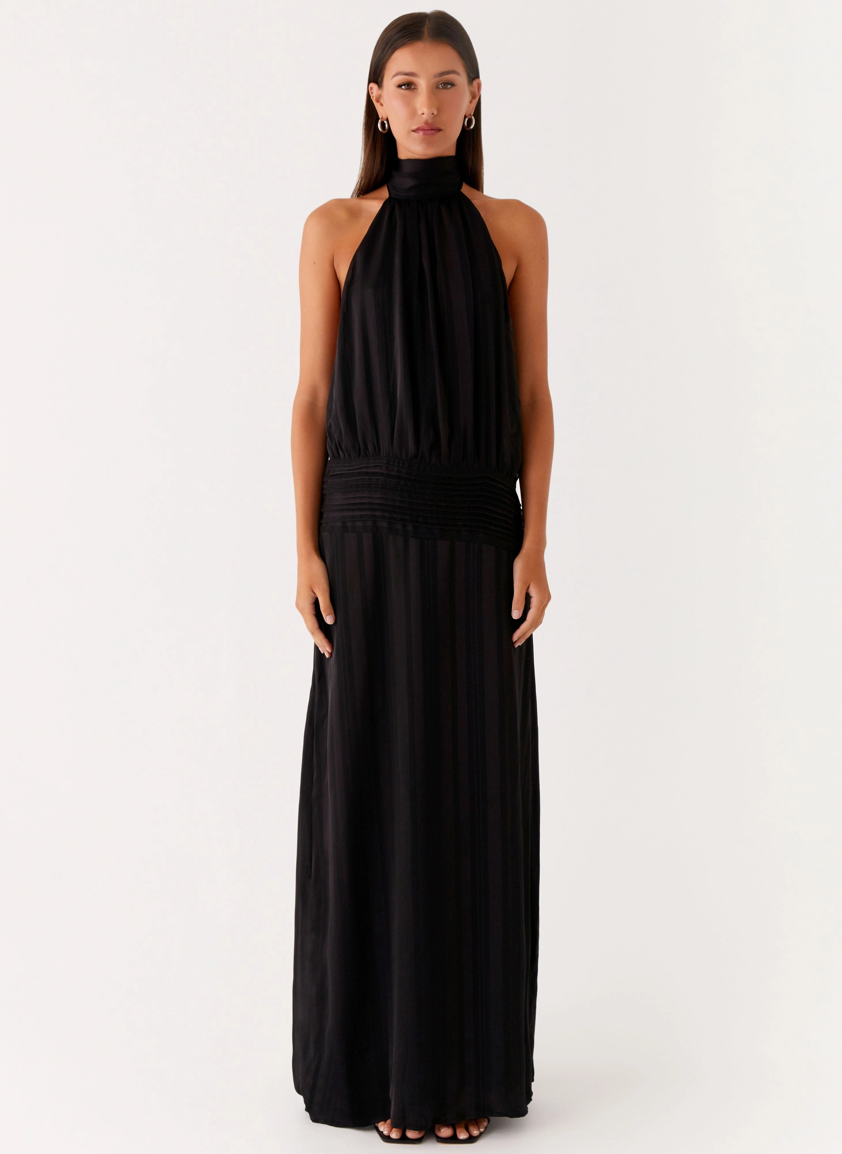 Classic Design Skin Glow Willow Maxi Dress - Black