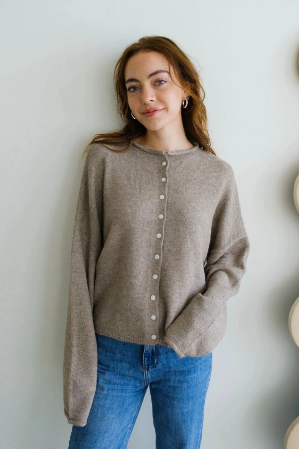 Piper Cardigan - Mocha Chilly Look