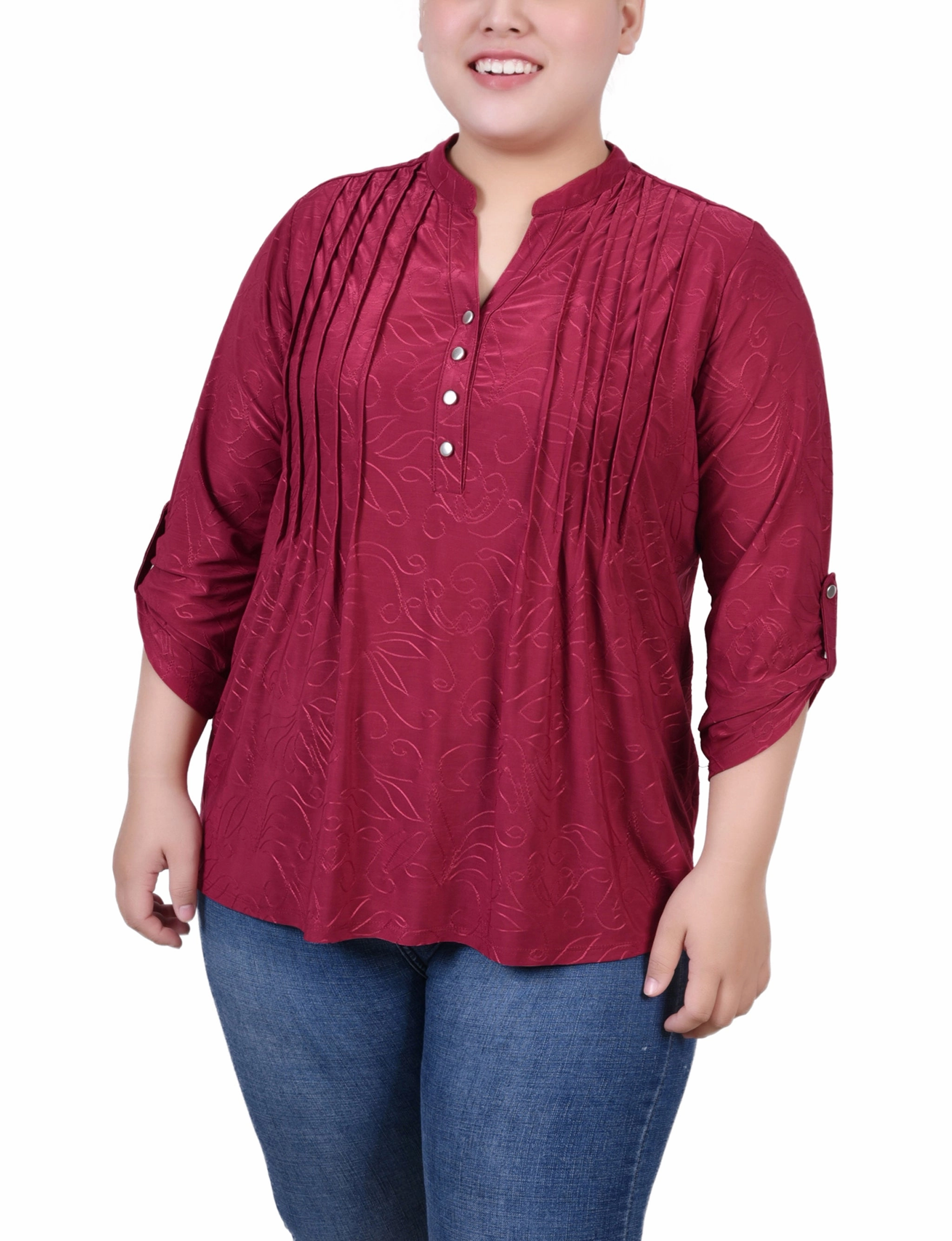 Clean Aesthetic Plus Size 3/4 Roll Tab Pullover Top