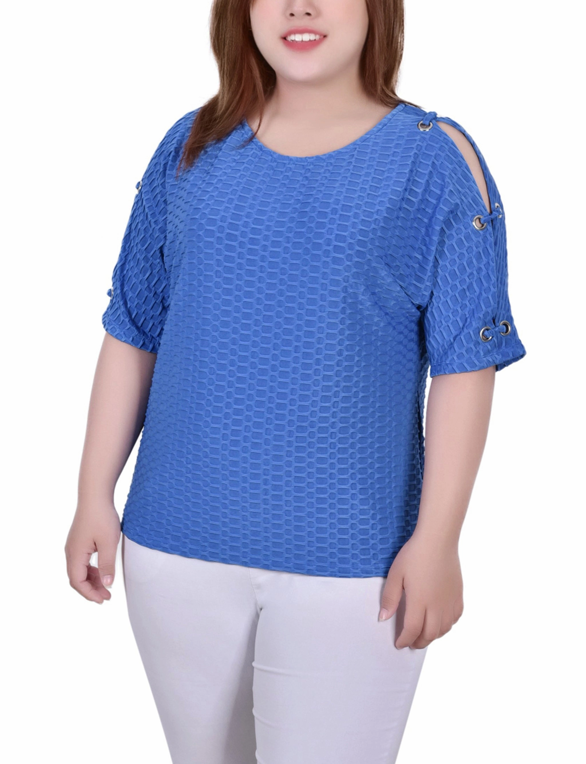 Plus Size Short Sleeve Honeycomb Textured Grommet Top Side Ruching