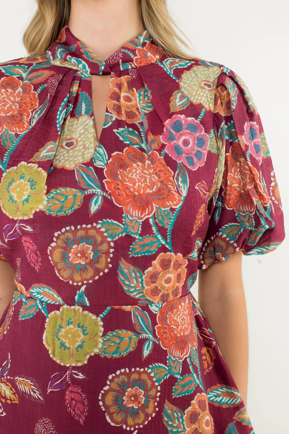 Puff Sleeve Floral Dress in Burgundy Stylish Appeal Geometric-pattern