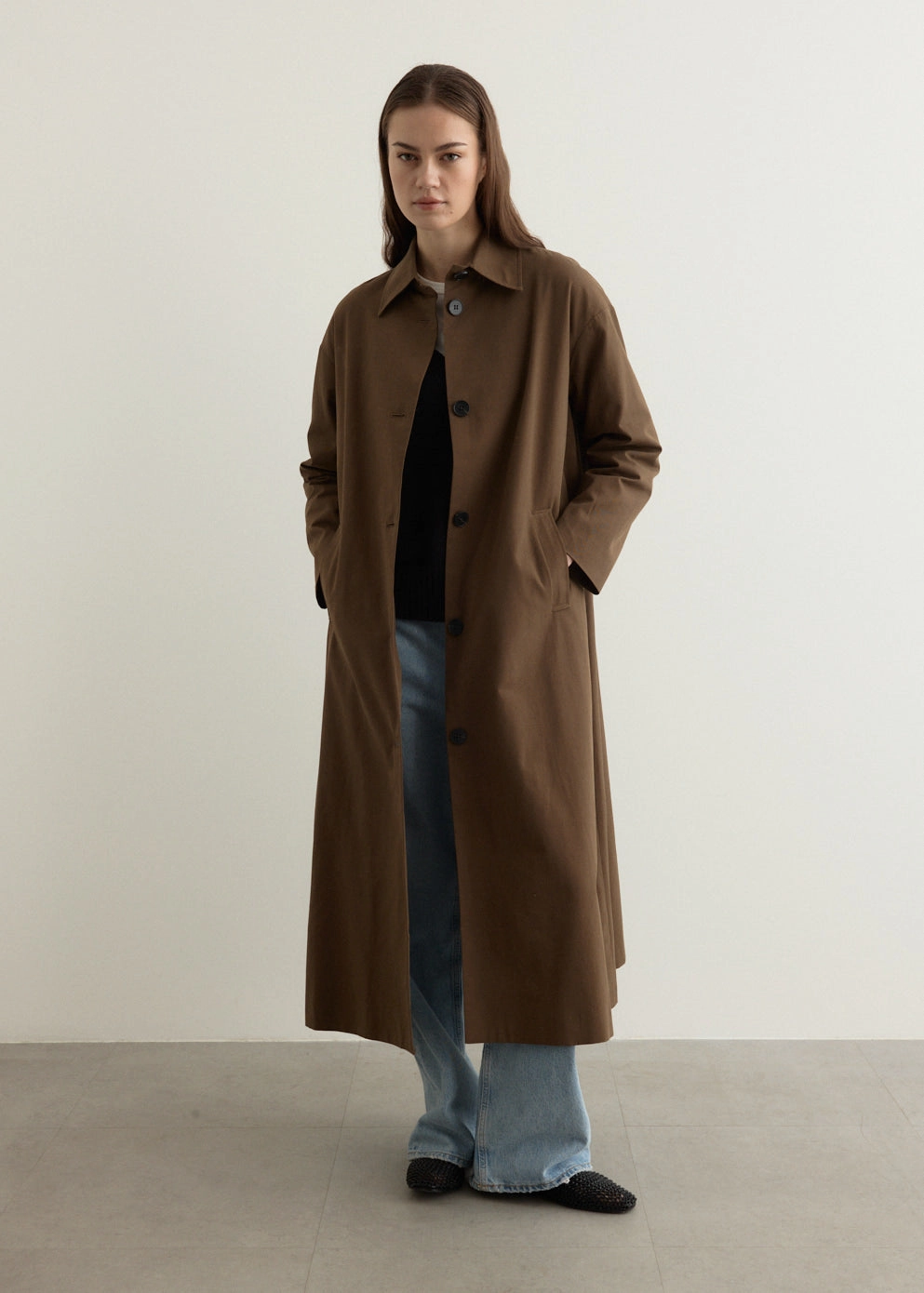 Ergonomic Shoulder Cut Moira Trench