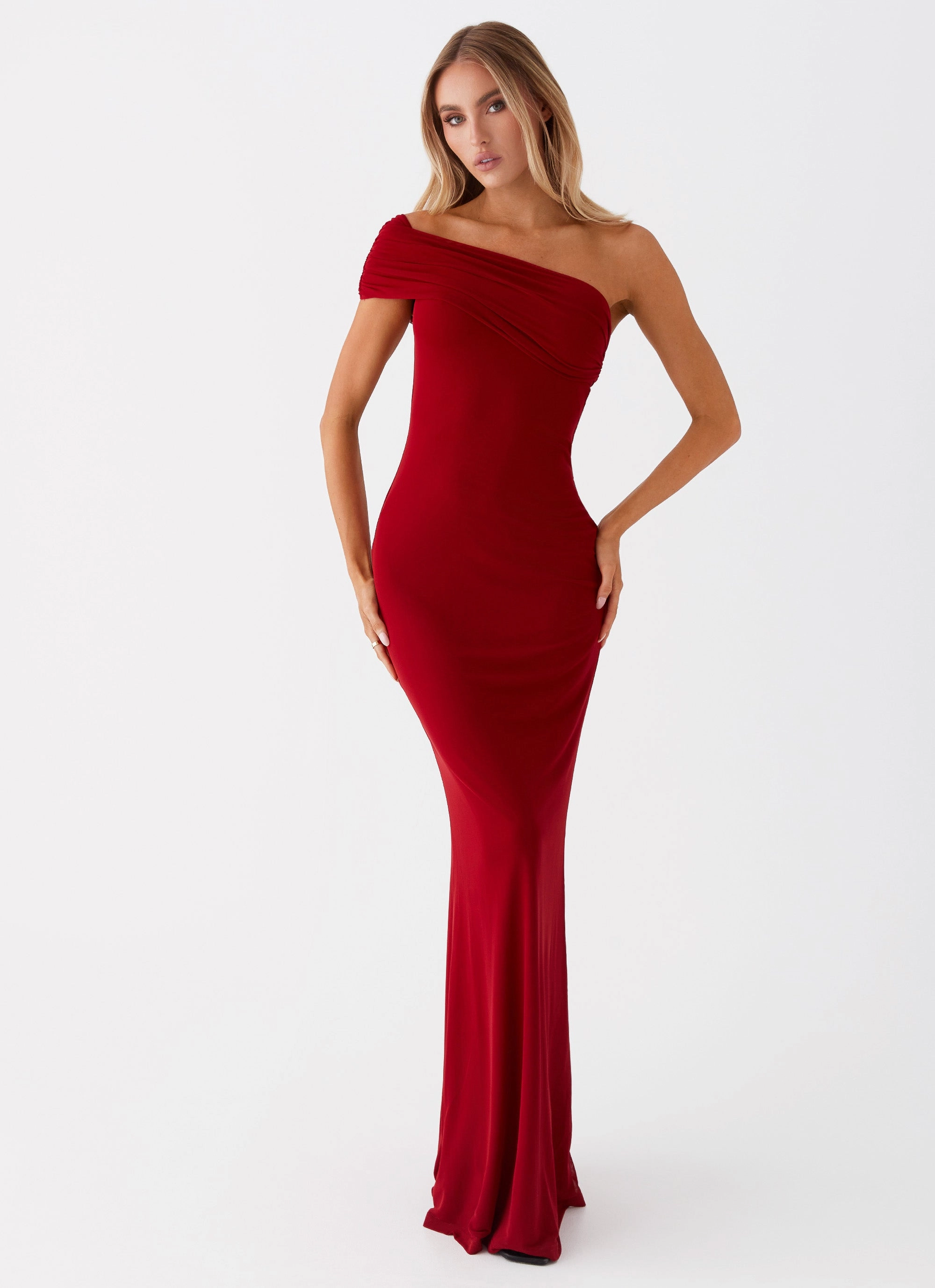 Reine Maxi Dress - Red Winter Layering