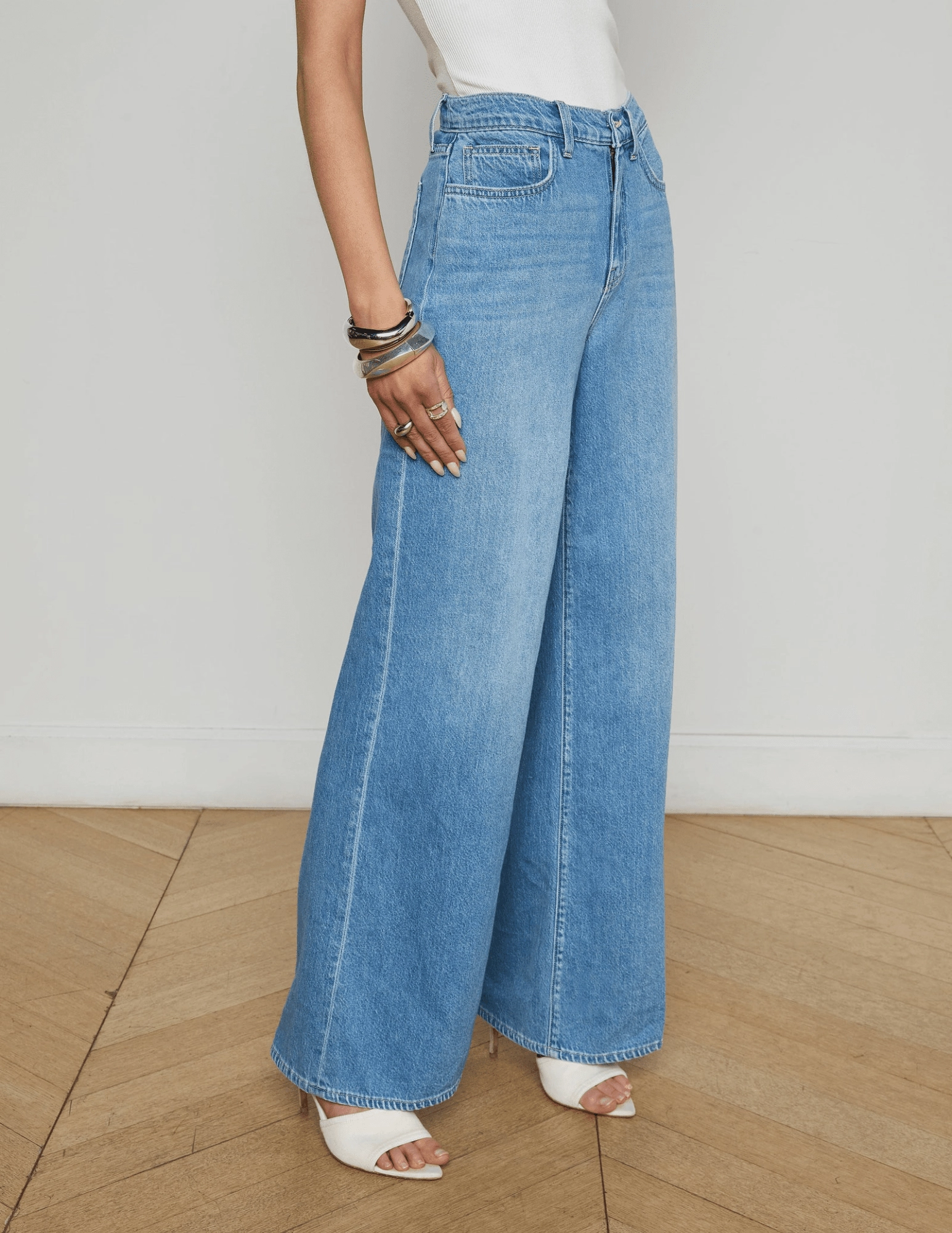 All Day Comfort L'AGENCE Alicent High Rise Wide Leg Crop Jeans in Caster