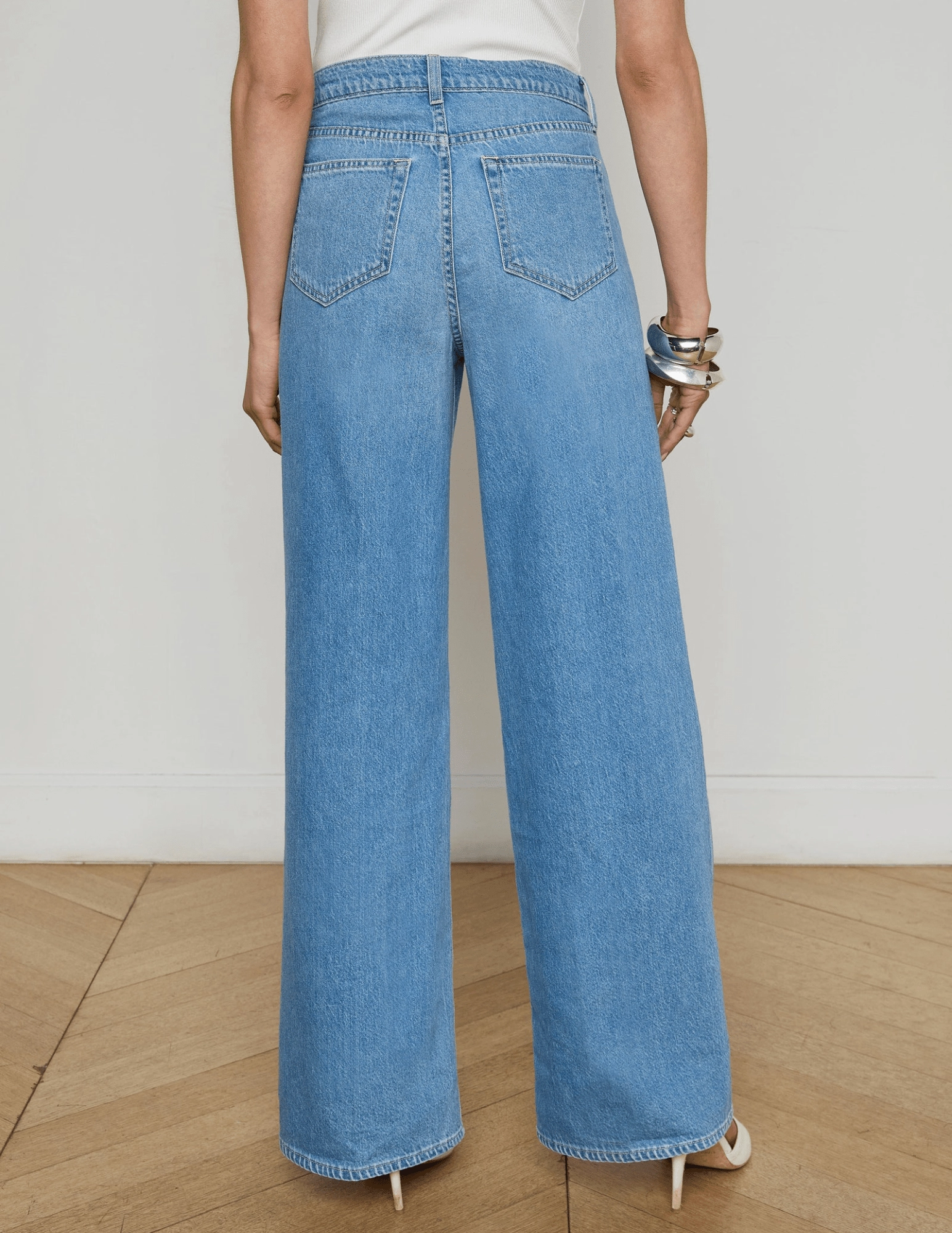 L'AGENCE Alicent High Rise Wide Leg Crop Jeans in Caster Street Essential