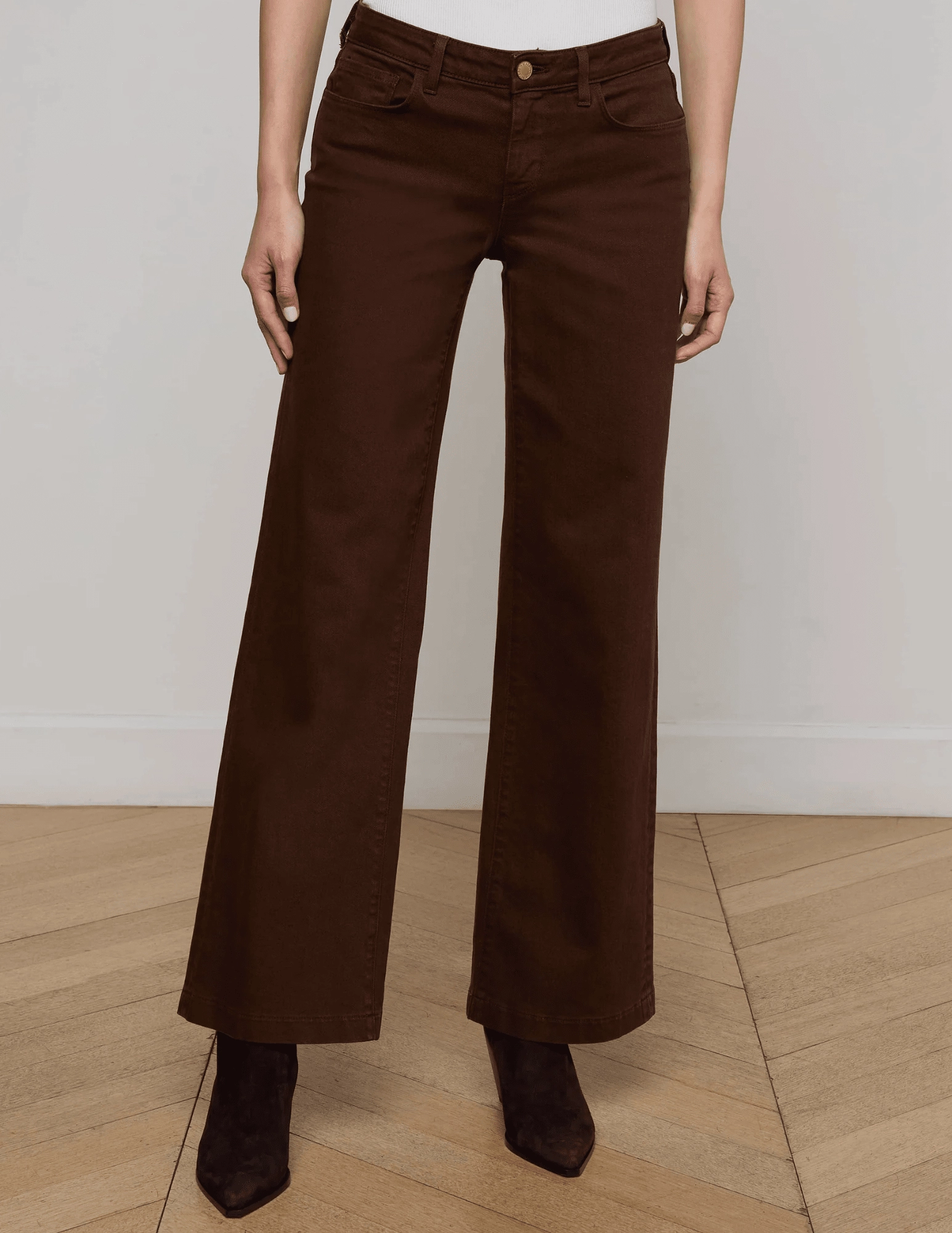 L'AGENCE Joanne Low Rise Wide Leg Jeans in Brown Daily Look Durable Summer Vibes