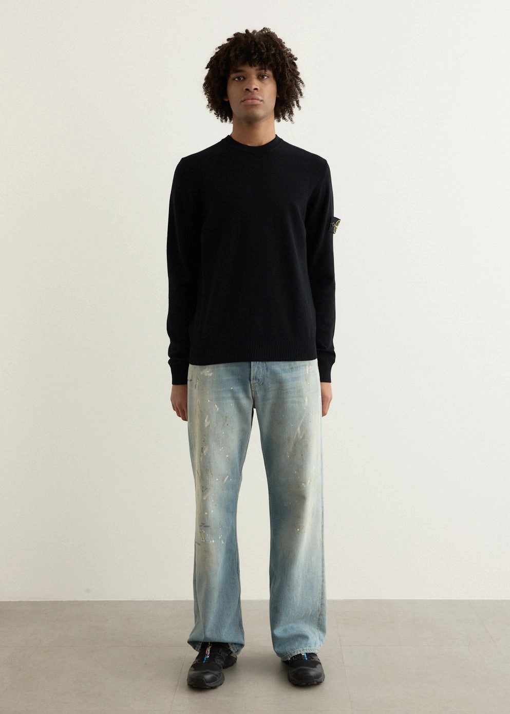 Reverse Stitch Detail Crewneck Knit Clean Silhouette
