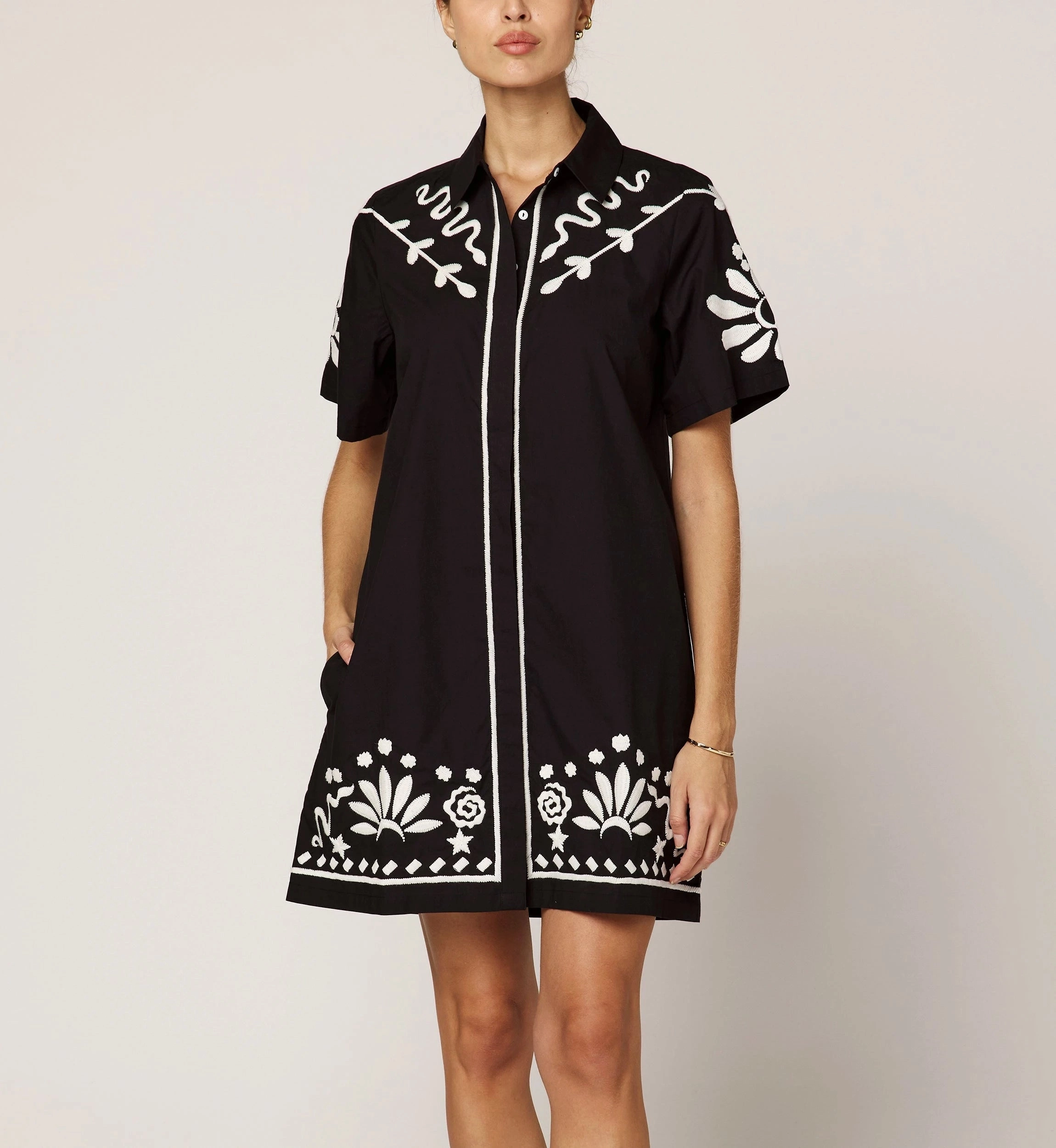 Urban Ease Riya Mini Dress | Black/Ivory