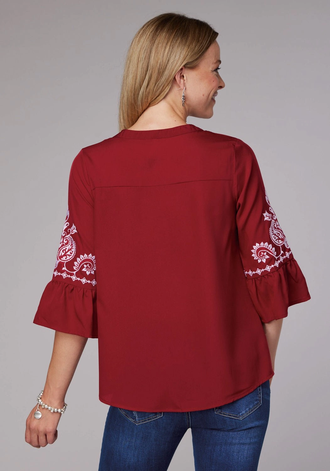 Roper Womens Bell Sleeve Pullover Red 100% Polyester S/S Blouse Tailored Silhouette Tagless label