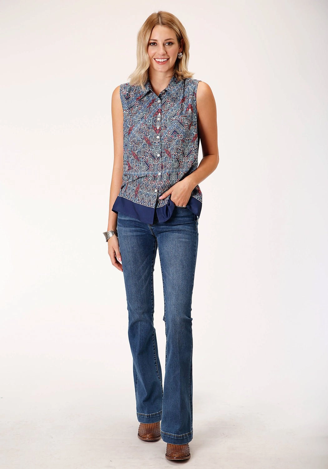 On-The-Go Style Roper Womens Blue Polyester Tribal Border S/L Blouse