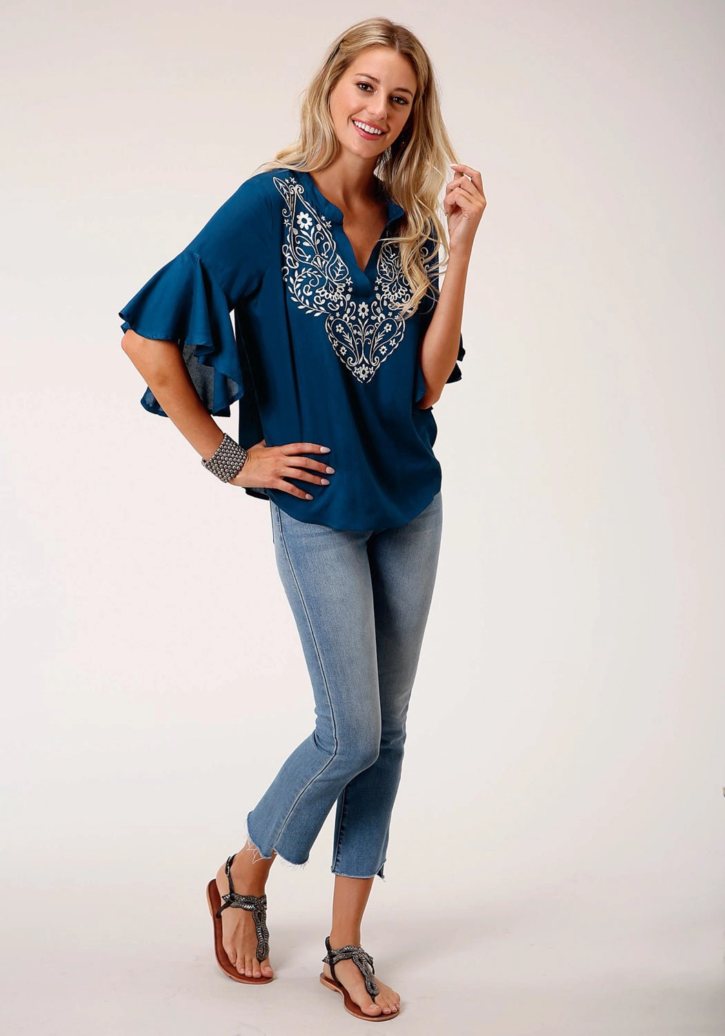 Moisture Management Tech Smooth zipper closure Roper Womens Blue Rayon/Nylon Paisley Floral S/S Blouse