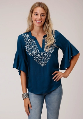 BBQ Party No Bulk Layering System Roper Womens Blue Rayon/Nylon Paisley Floral S/S Blouse