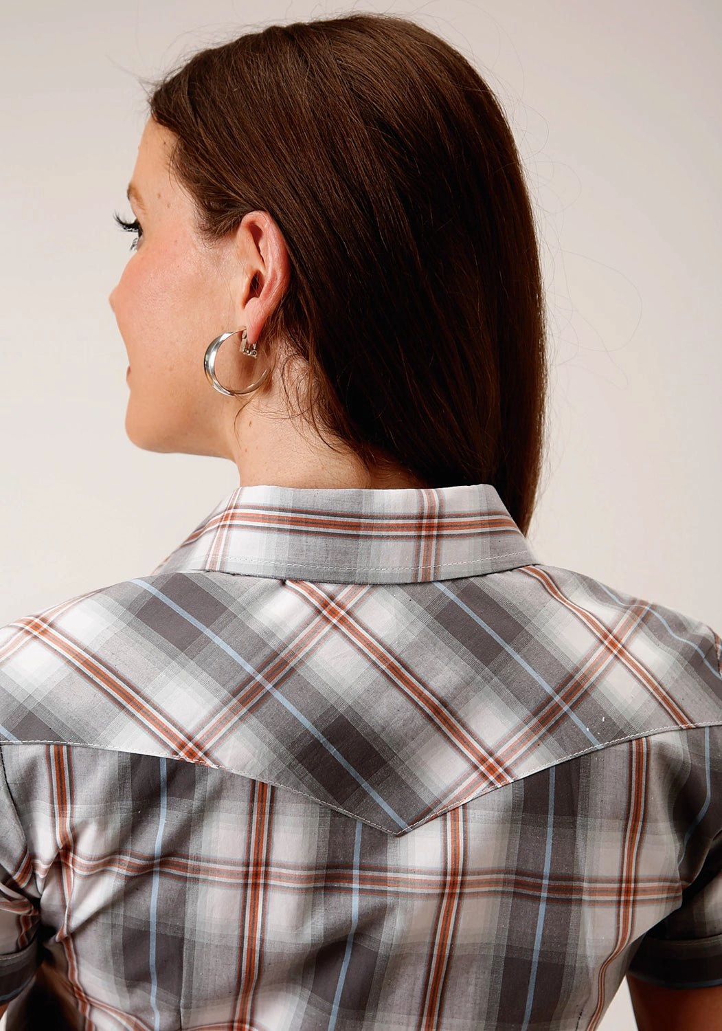 Non Irritating Tags Roper Womens Grey 100% Cotton Smokey Plaid BD S/S Button Shirt