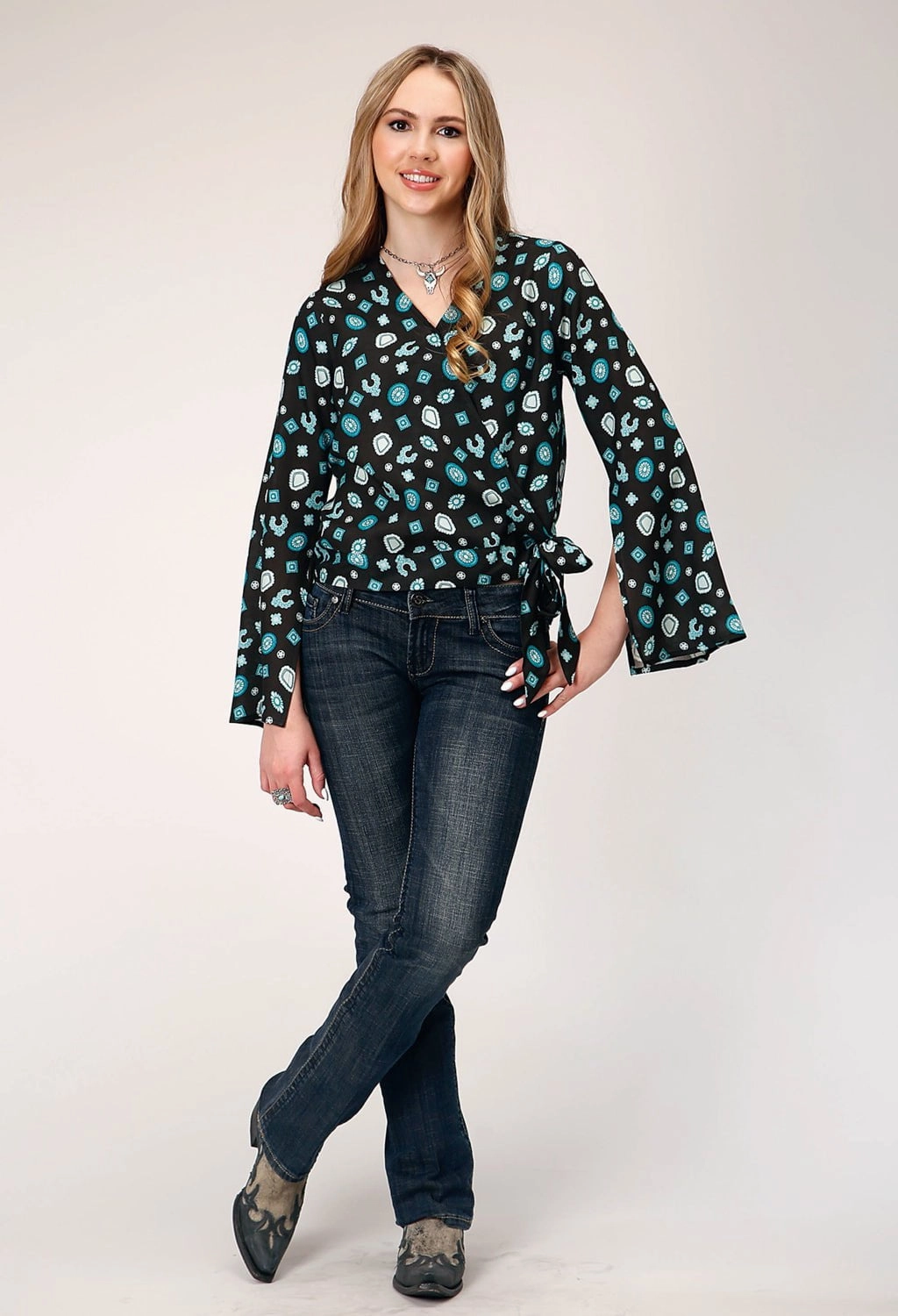 Durable Fabric wrinkle free Roper Womens Jewelry Wrap Black 100% Rayon L/S Blouse