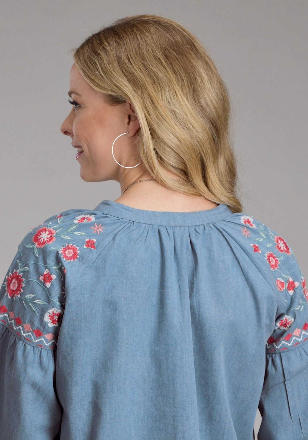 Roper Womens Pretty V-Neck Peasant Blue 100% Cotton L/S Blouse slim cut