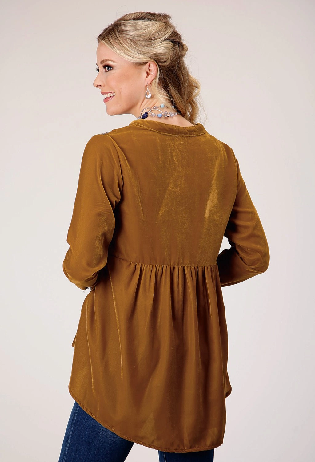 Roper Womens Velvet V-Neck Gold 100% Polyester L/S Tunic natural fiber