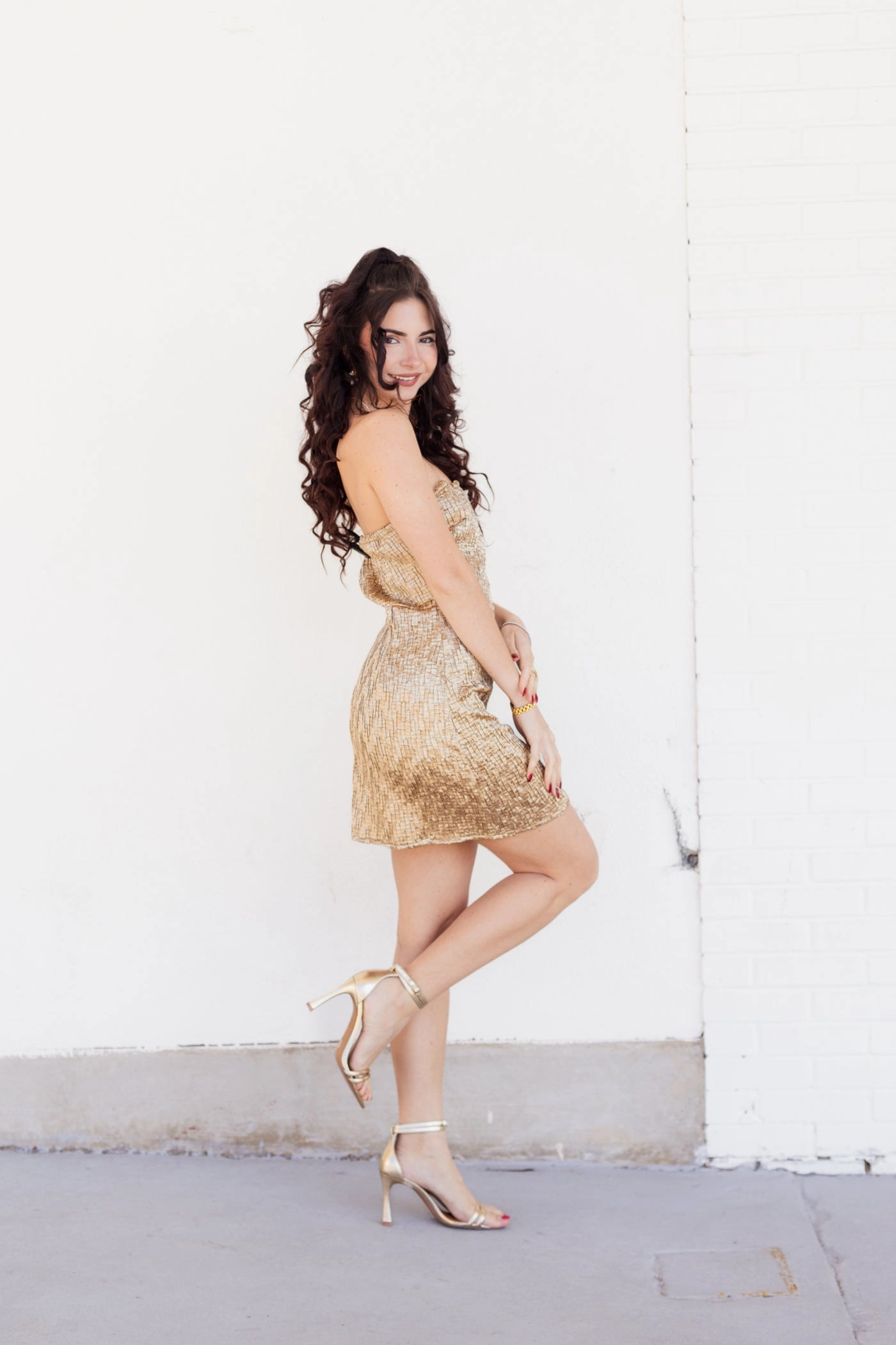 ROXANNE DRESS Festival-Ready Pure Color