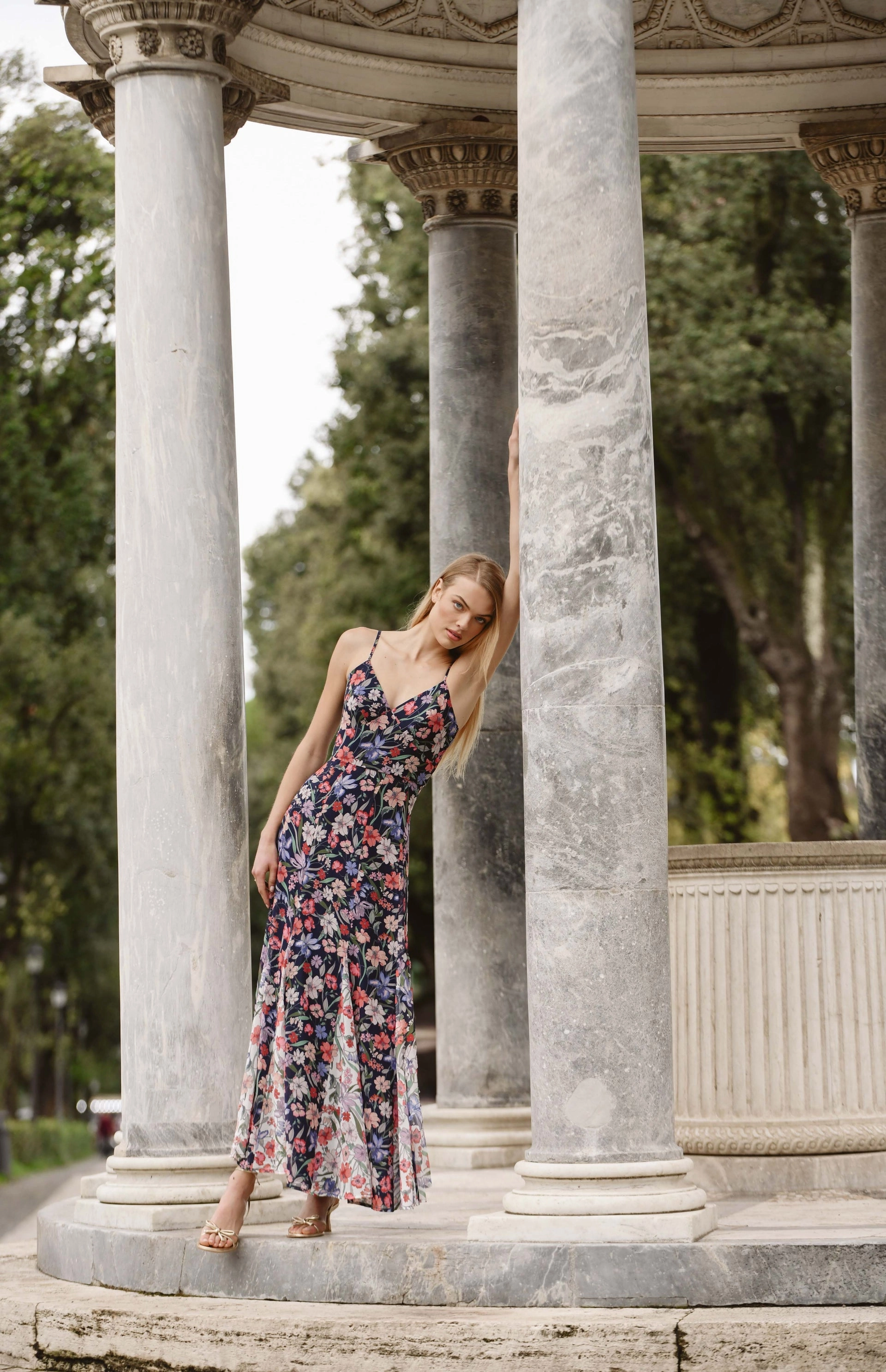 Music-Concert Belinna Dress in Navy Multi Tropical Garden