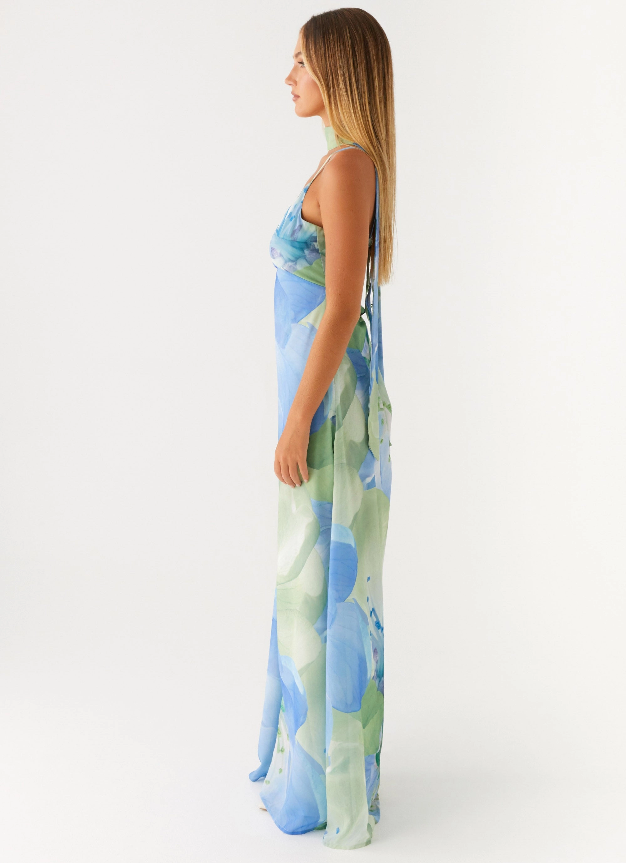 Chic Direction Romance Glow Sanctuary Maxi Dress - Flower Print
