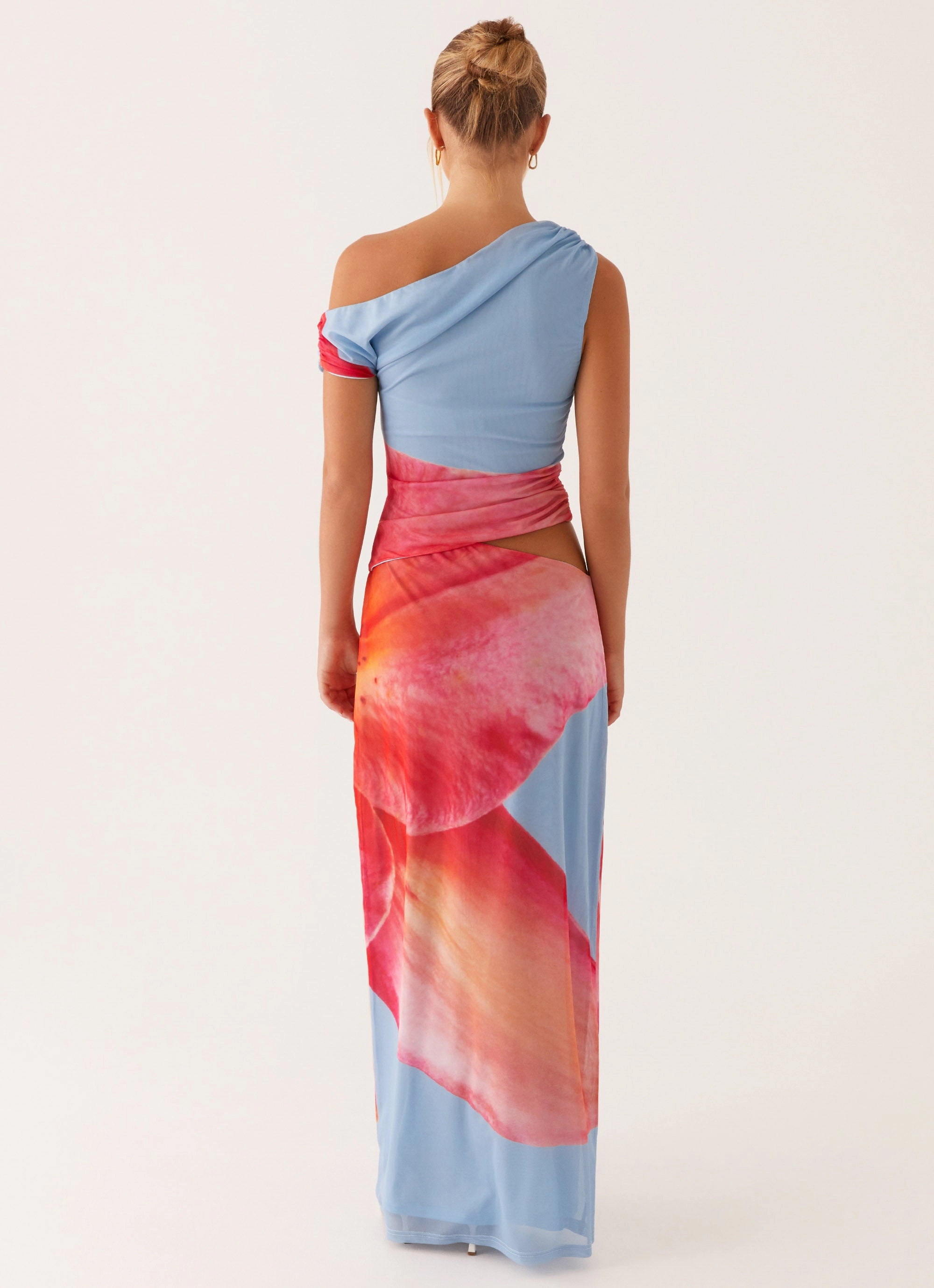 Santa Monica Maxi Dress - Blue Floral Flattering Fit Back Glow