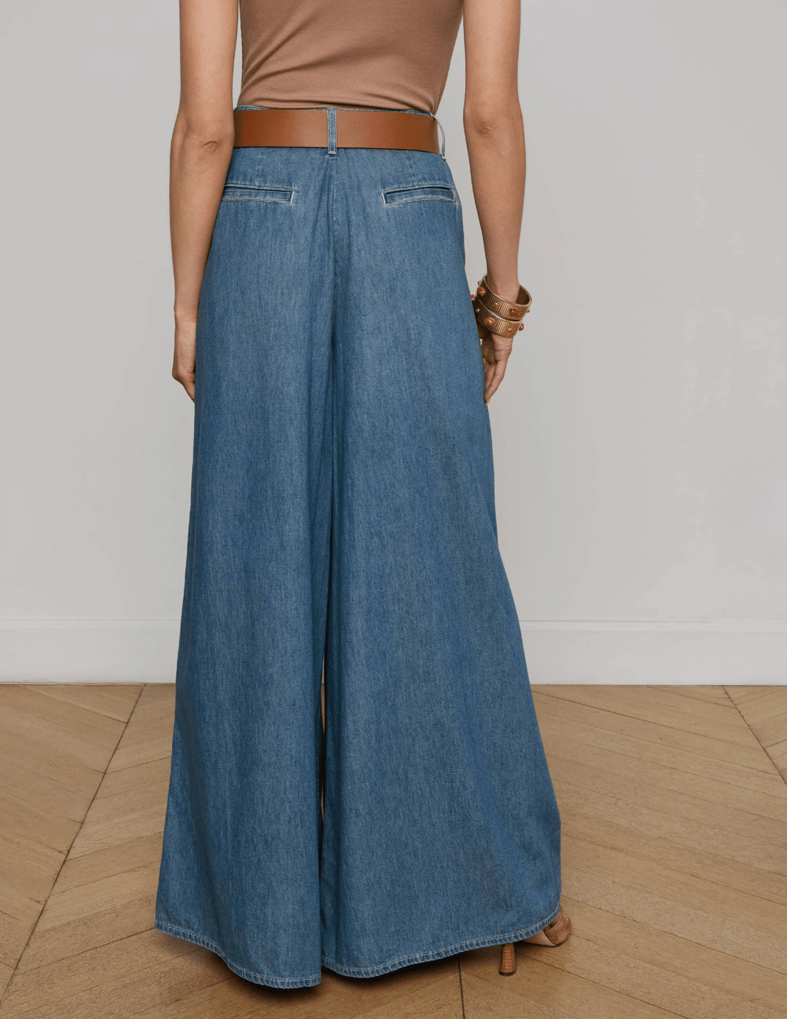 Minimalist Trendy Everyday L'AGENCE Lorenza High Rise Palazzo Jeans in Saratoga