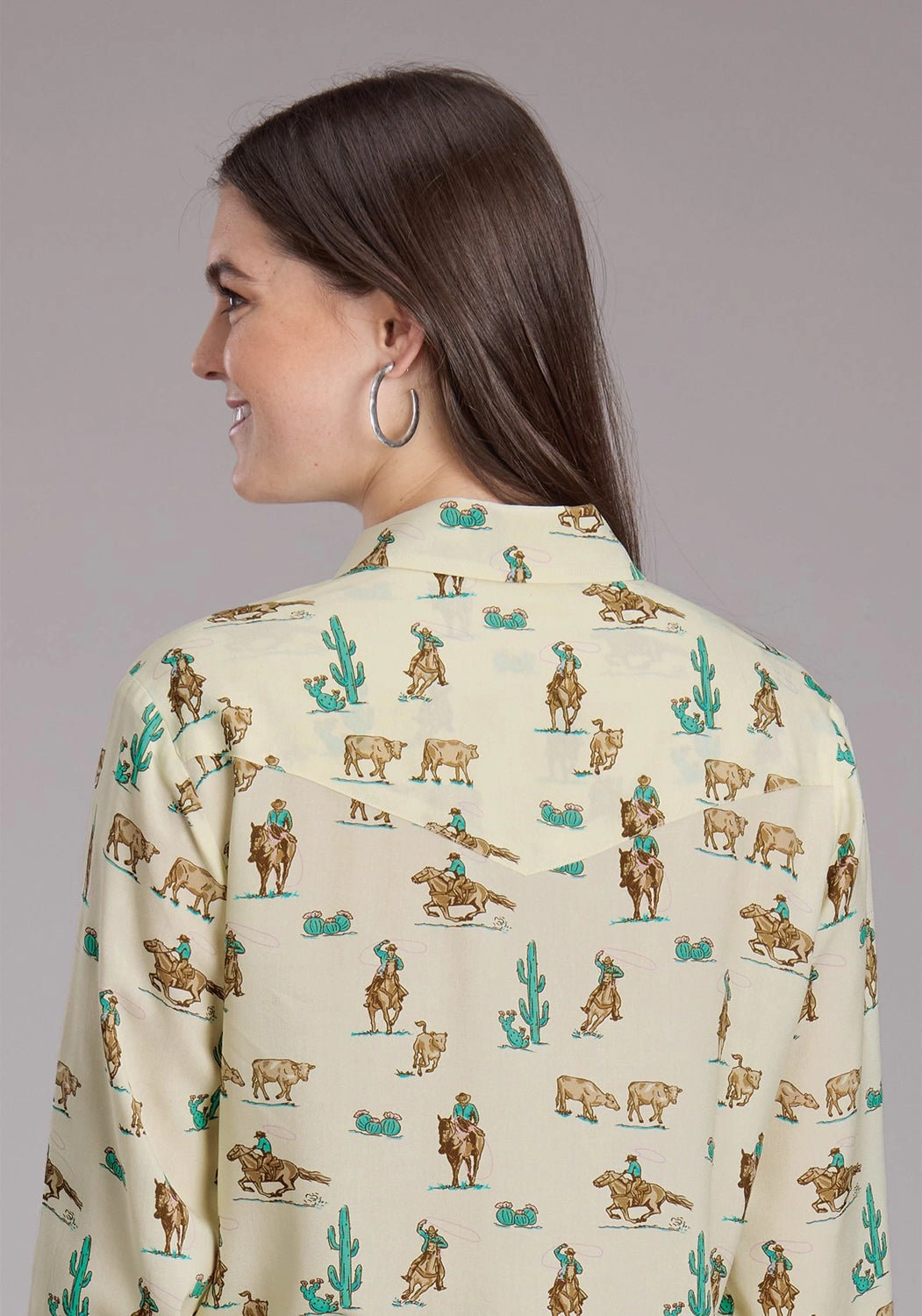 family gathering Roper Womens 2424 Printed Ropers Cream 100% Rayon L/S Shirt