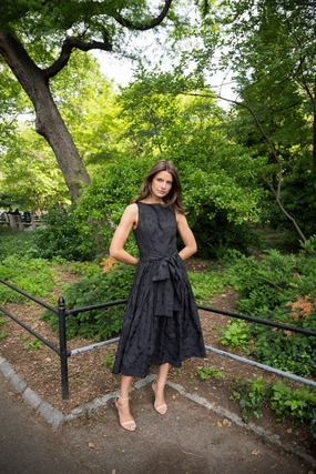 Noma Dress in Jet Crisp Texture Insulating-Lining