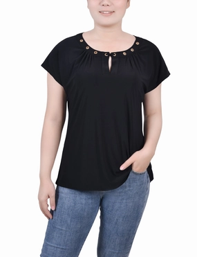 Clean Silhouette Ribbed Knit Short Extended-Sleeve Grommet Neck Knit Top