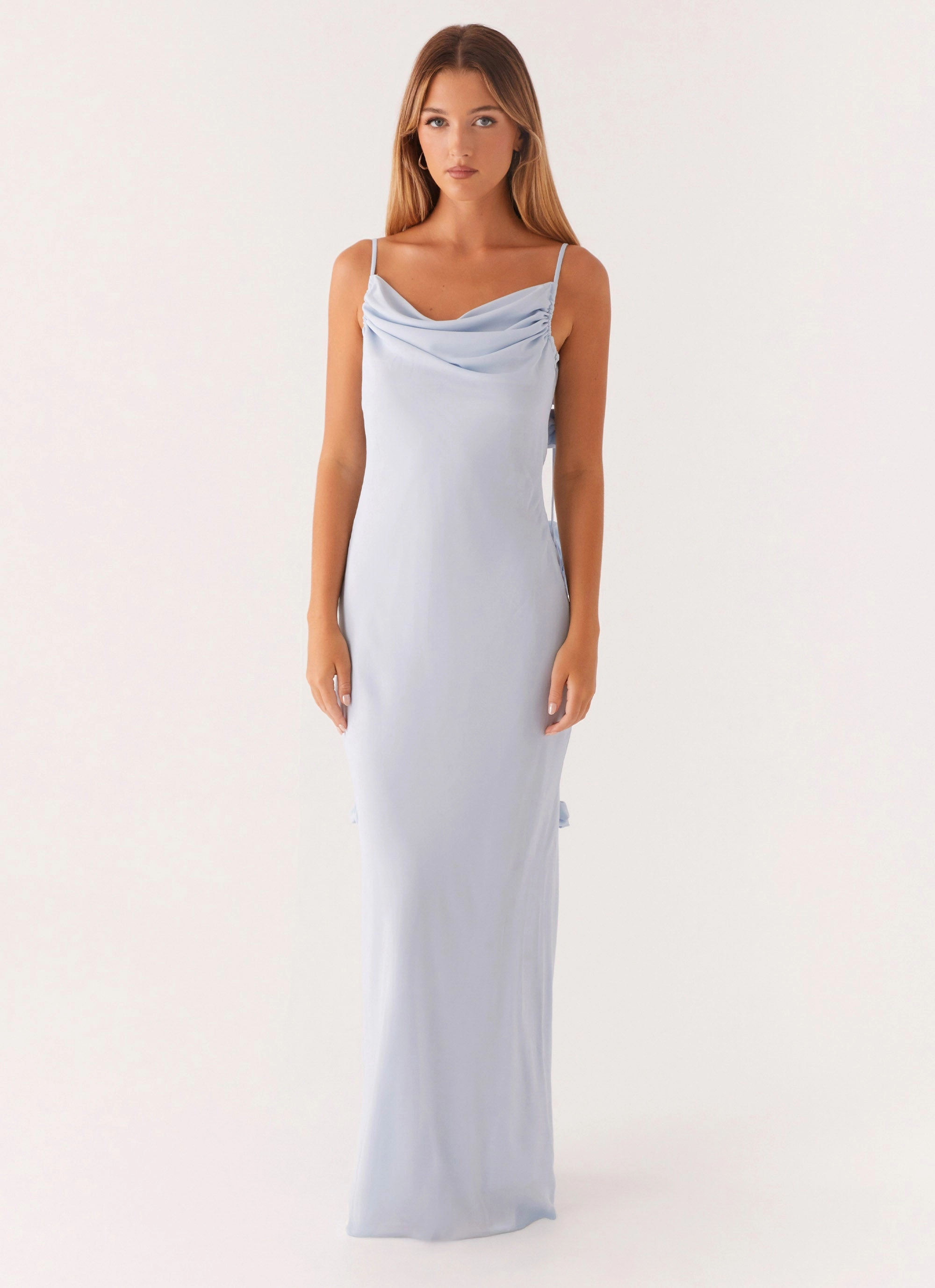 Simona Maxi Dress - Pastel Blue Day Fit Trendy Layering