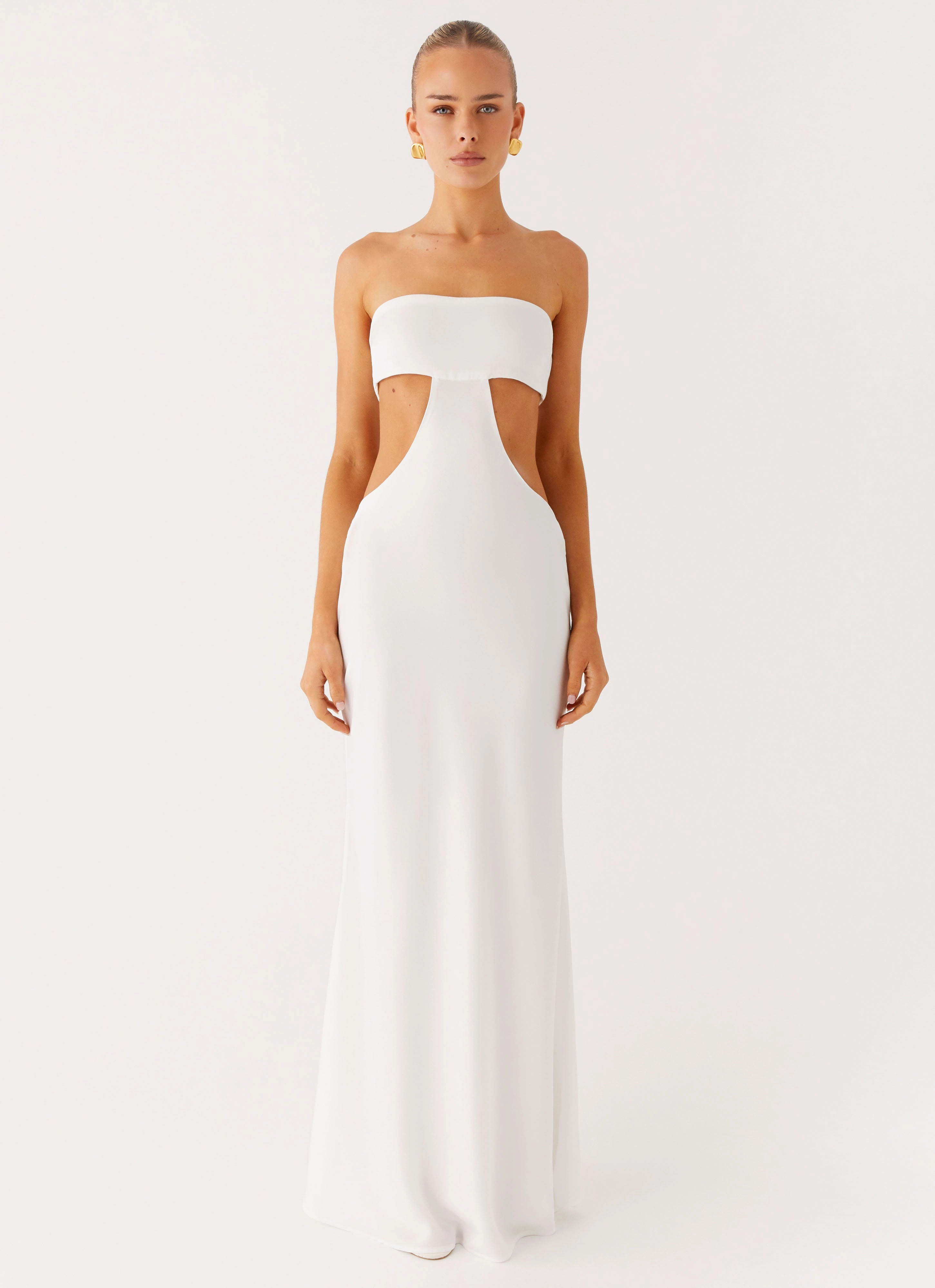 Kiss Me Cut Out Maxi - Ivory Layered Fit
