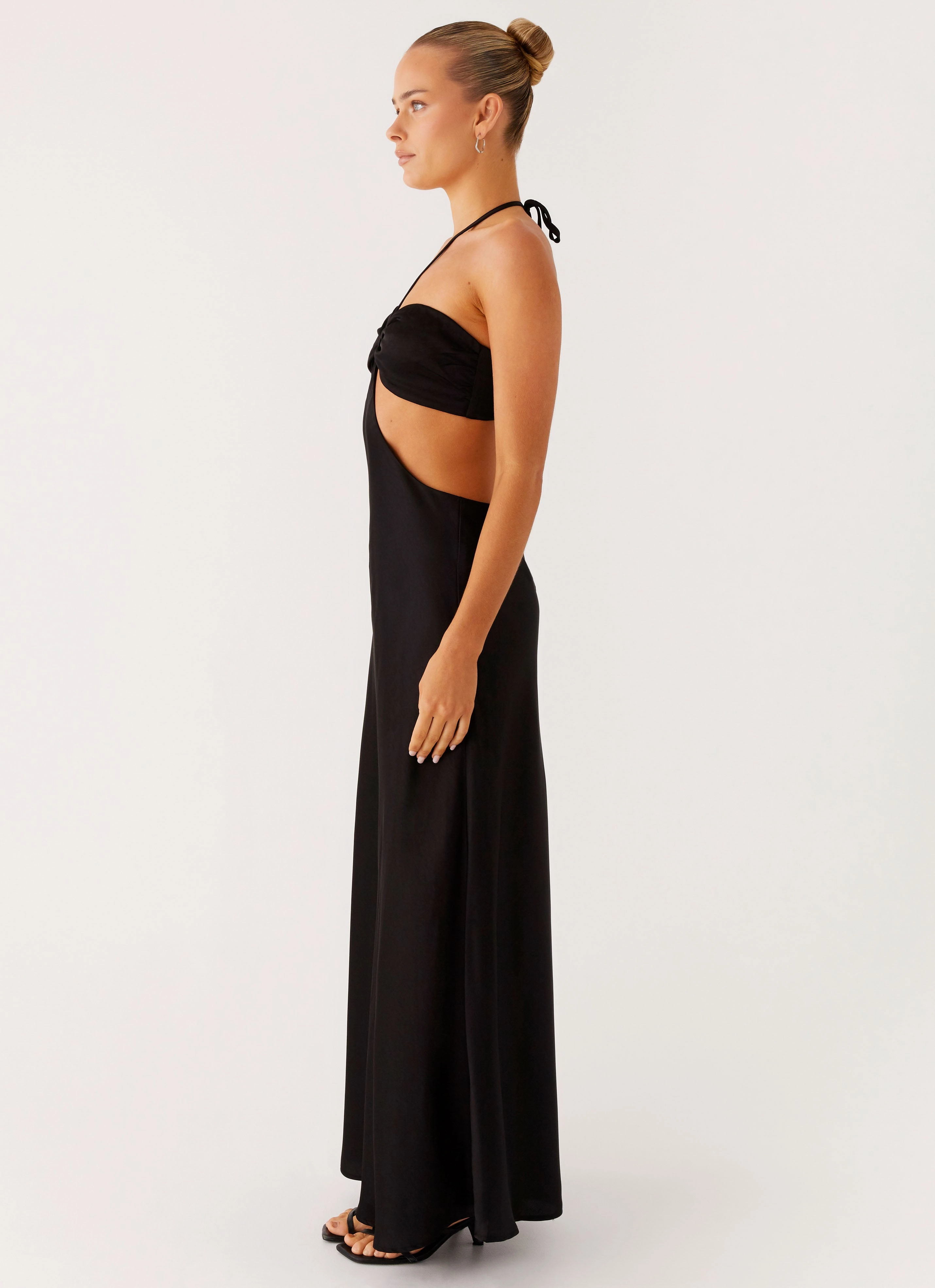 Sweetheart Cut Out Maxi Dress - Black Timeless Beauty Farm Air