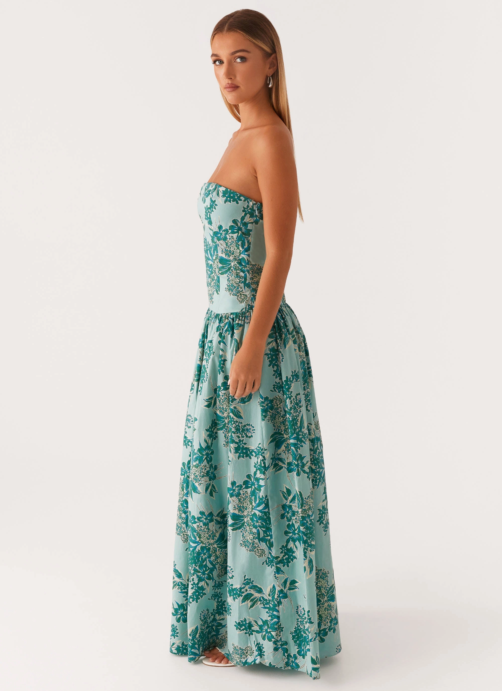Polished Edge Cozy Energy Andorra Maxi Dress - Cloud Nine Floral