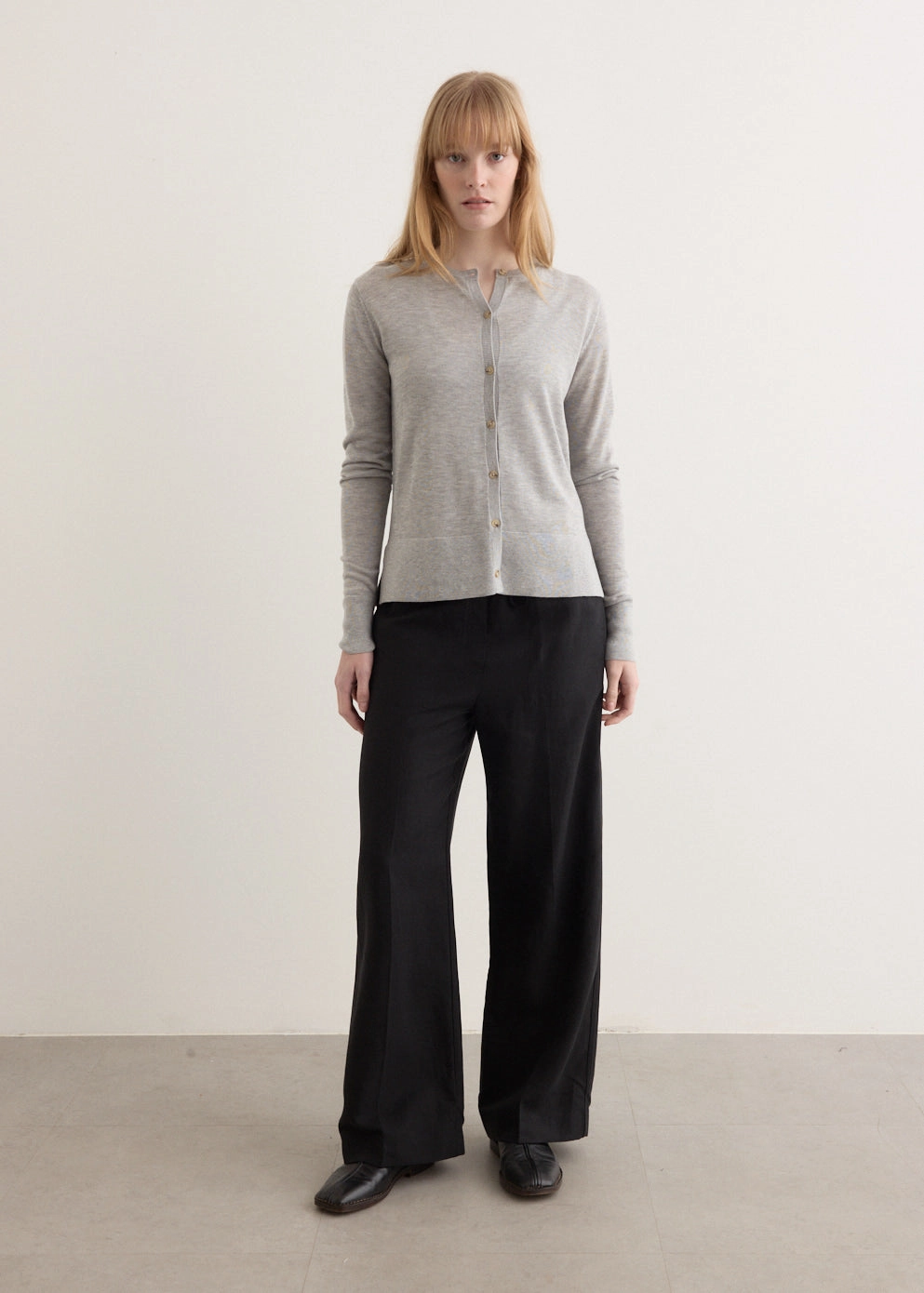 TemperatureRegulating Yarn Fine Knit Cardigan