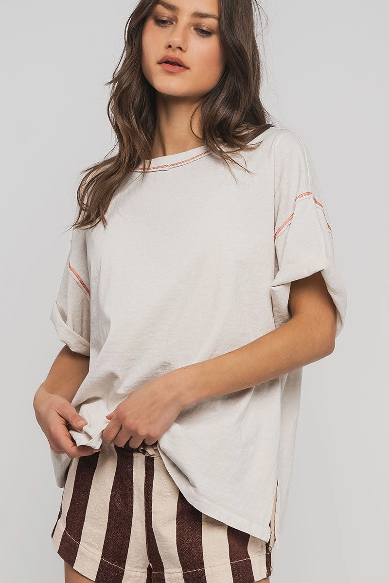 Timeless Oversized Tee - Chalk Matte Look
