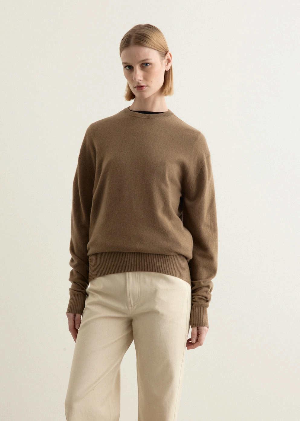 Reinforced Neckline Classic Cashmere Crew Knit