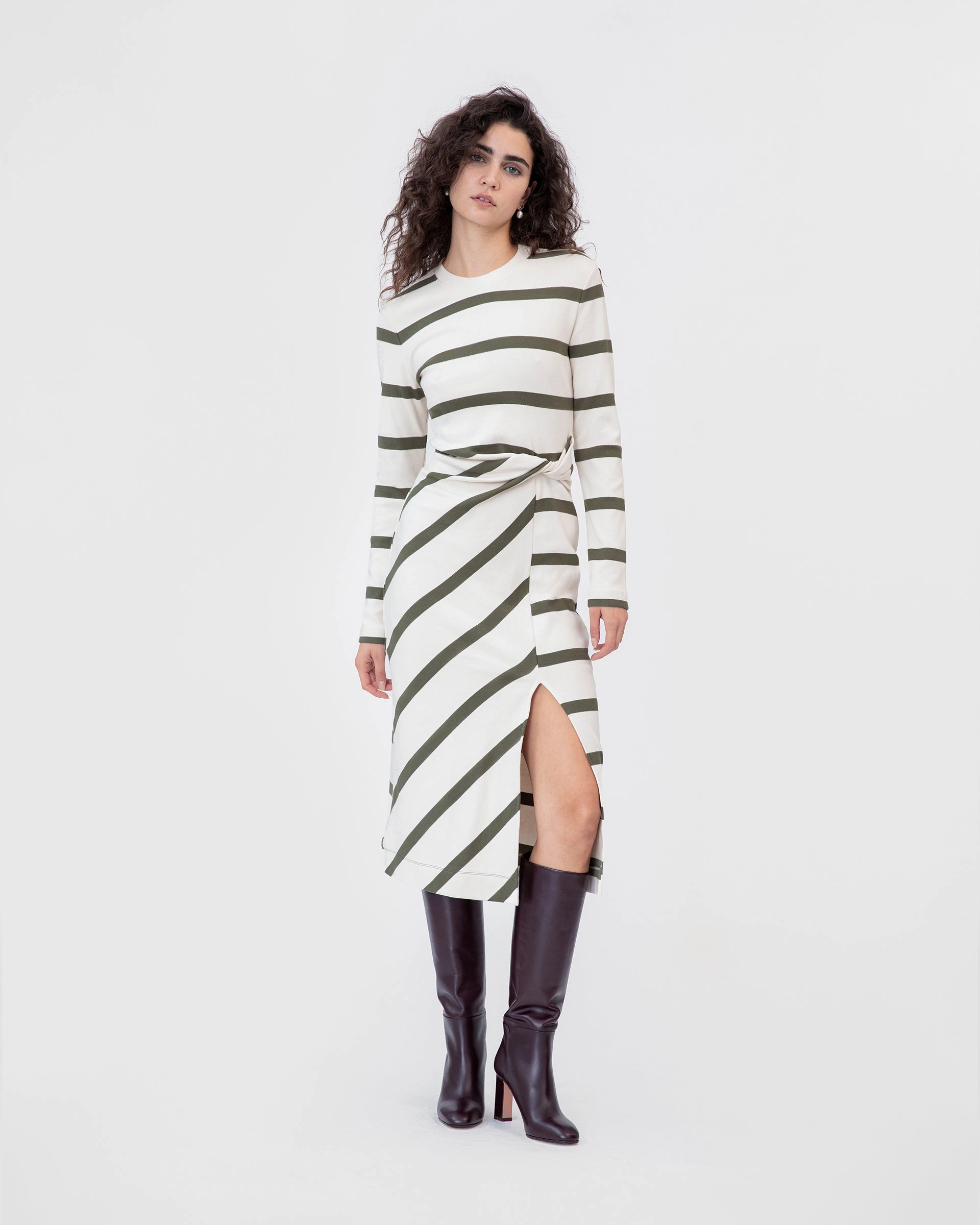Classic Vibe Modern Motion Cody Dress